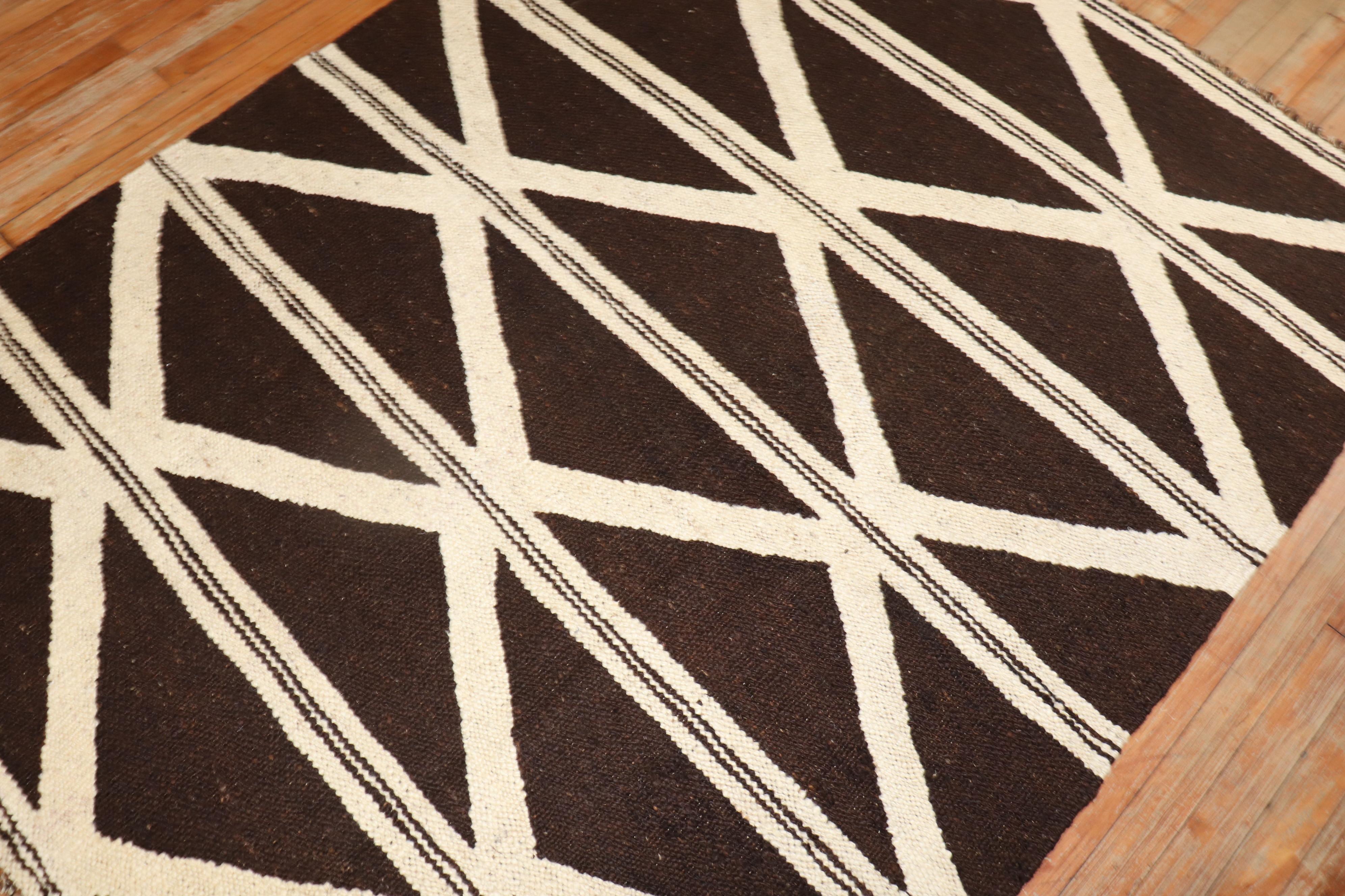 Zabihi Collection Turkish Kilim In Good Condition For Sale In New York, NY