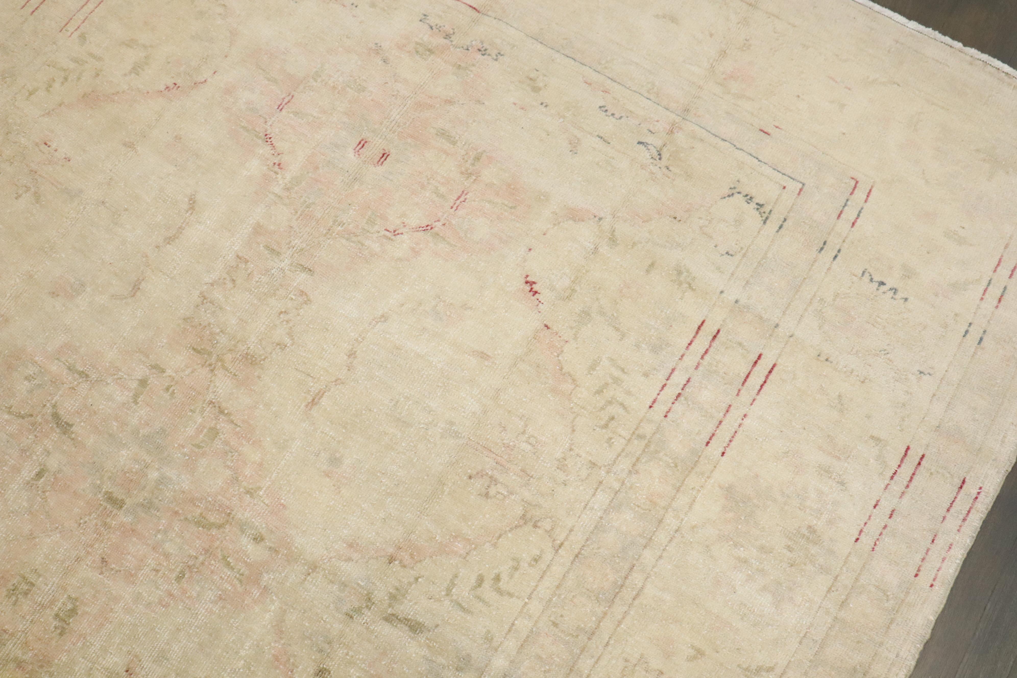 Zabihi Collection Turkish Mercerized Cotton Rug In Good Condition For Sale In New York, NY