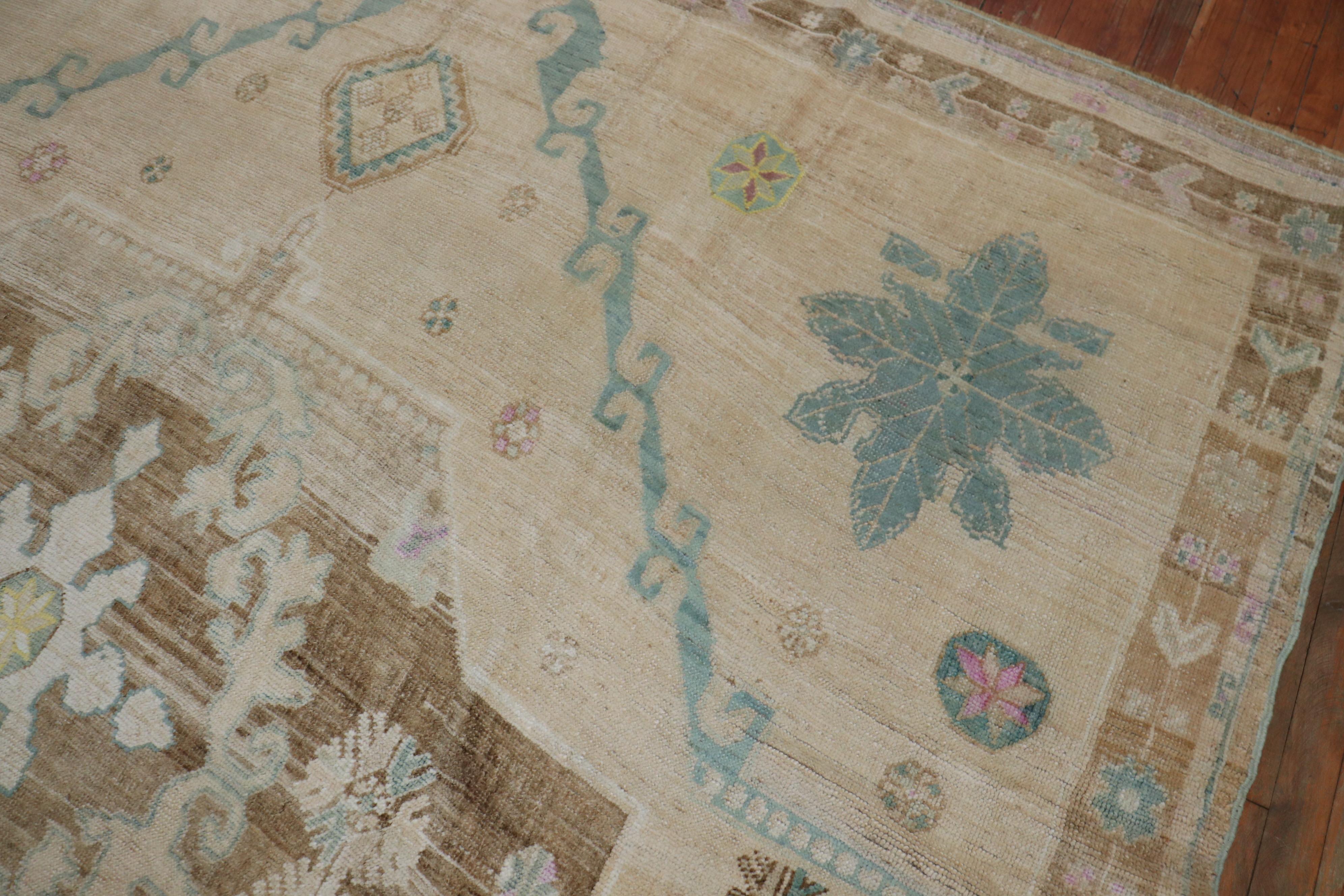 Tapis carré turc vintage collection Zabihi en vente 2