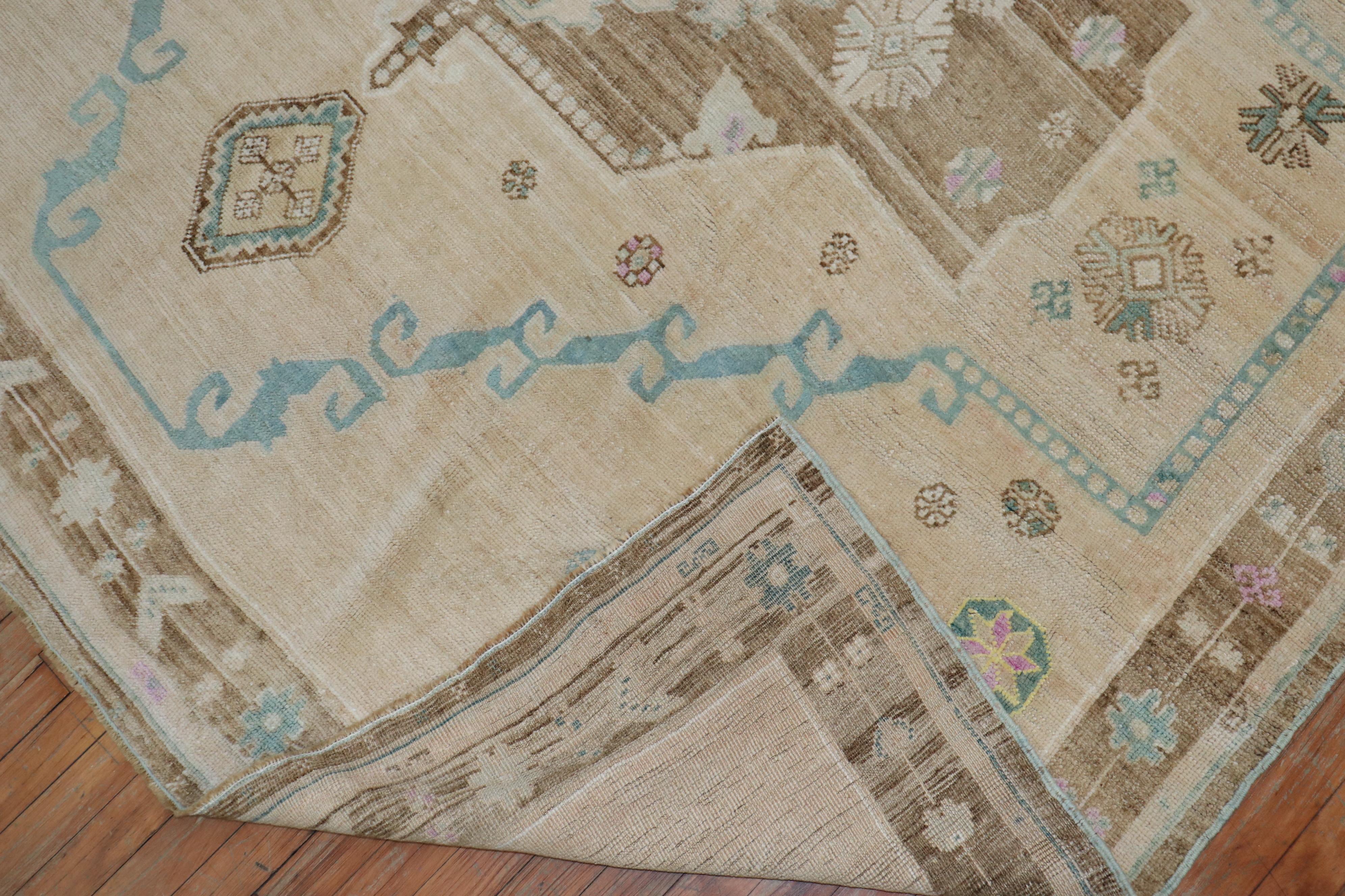 Tapis carré turc vintage collection Zabihi Bon état - En vente à New York, NY