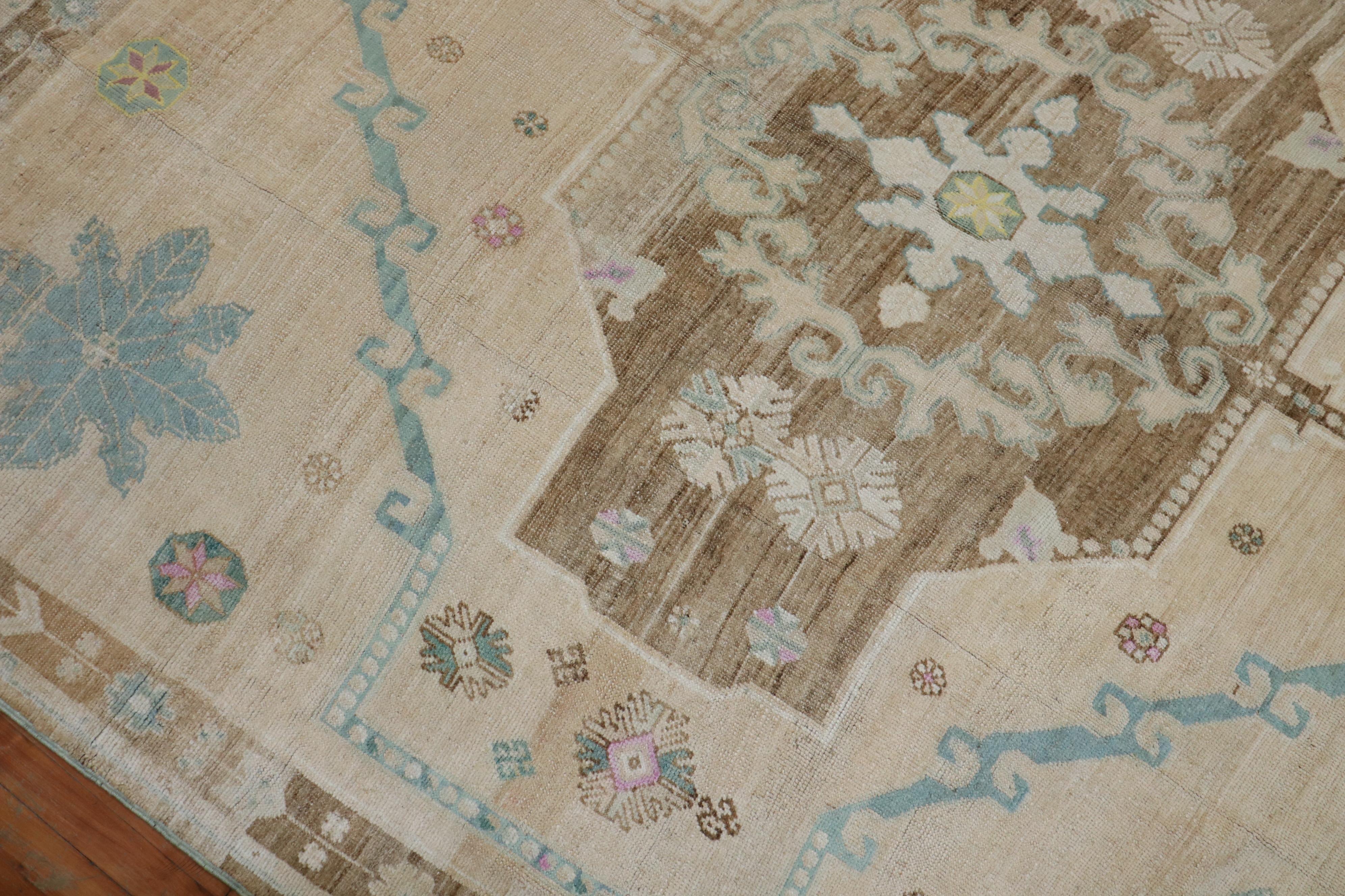 Laine Tapis carré turc vintage collection Zabihi en vente