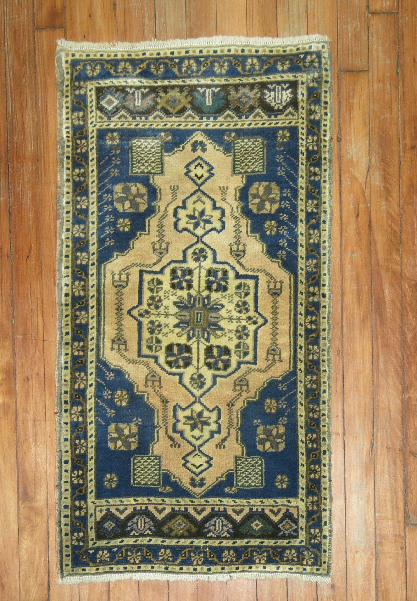 A vintage Anatolian Turkish Yastik rug mat 

Measures: 1'9” x 3'7”