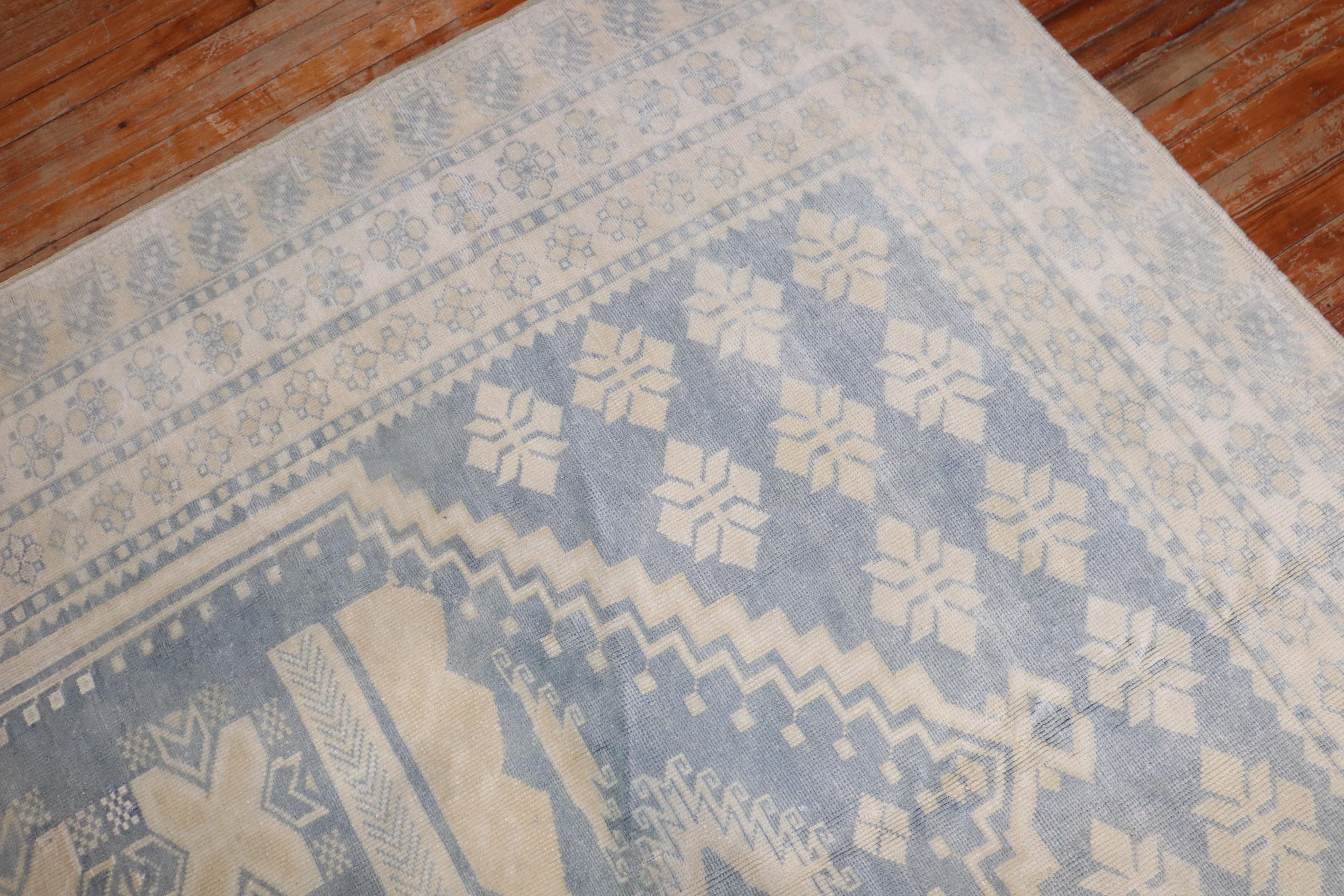 Colección Zabihi Alfombra Vintage Azul Neutro Anudado a mano en venta
