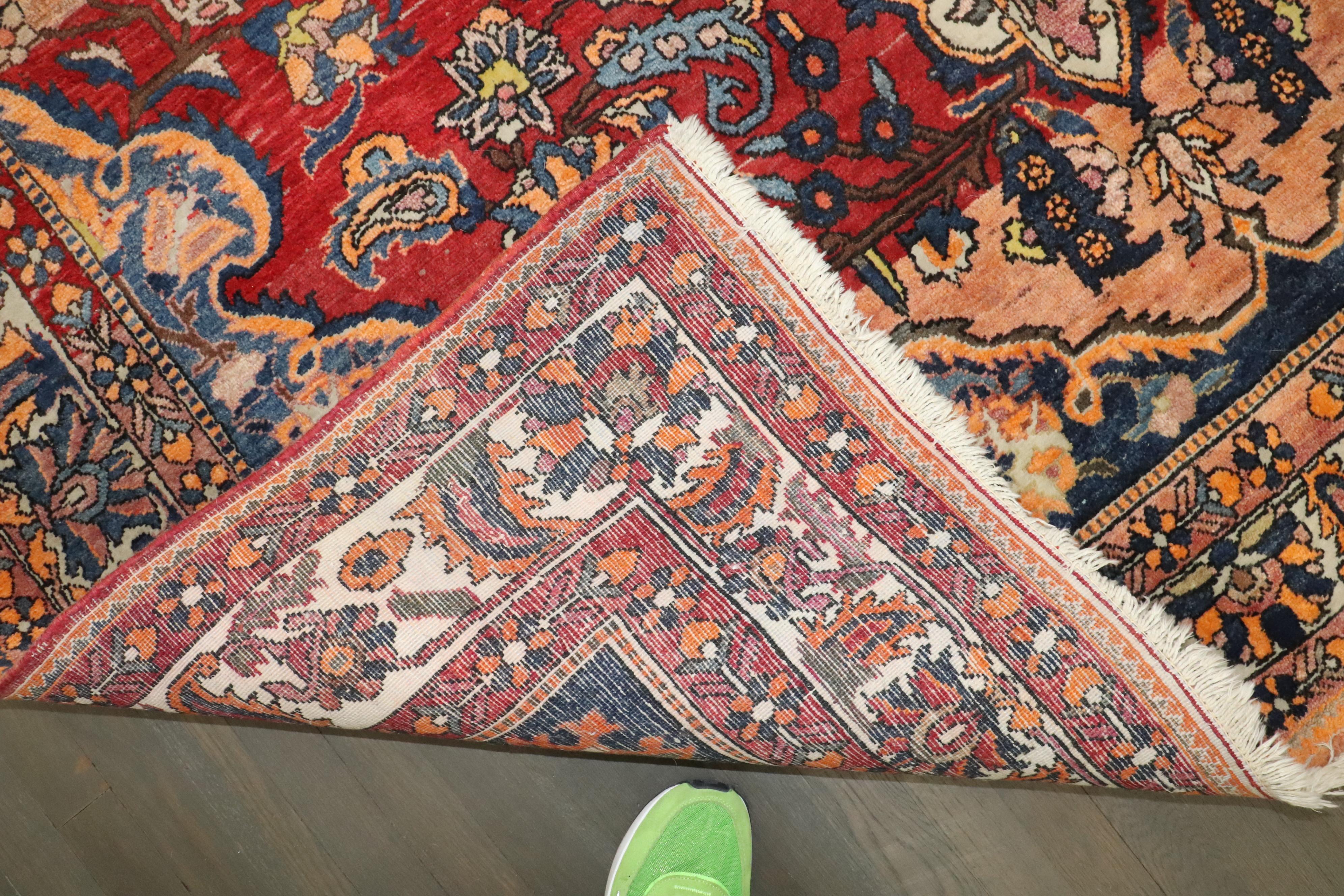 Zabihi Kollektion Vintage Persischer Bakhtiari Teppich im Angebot 3