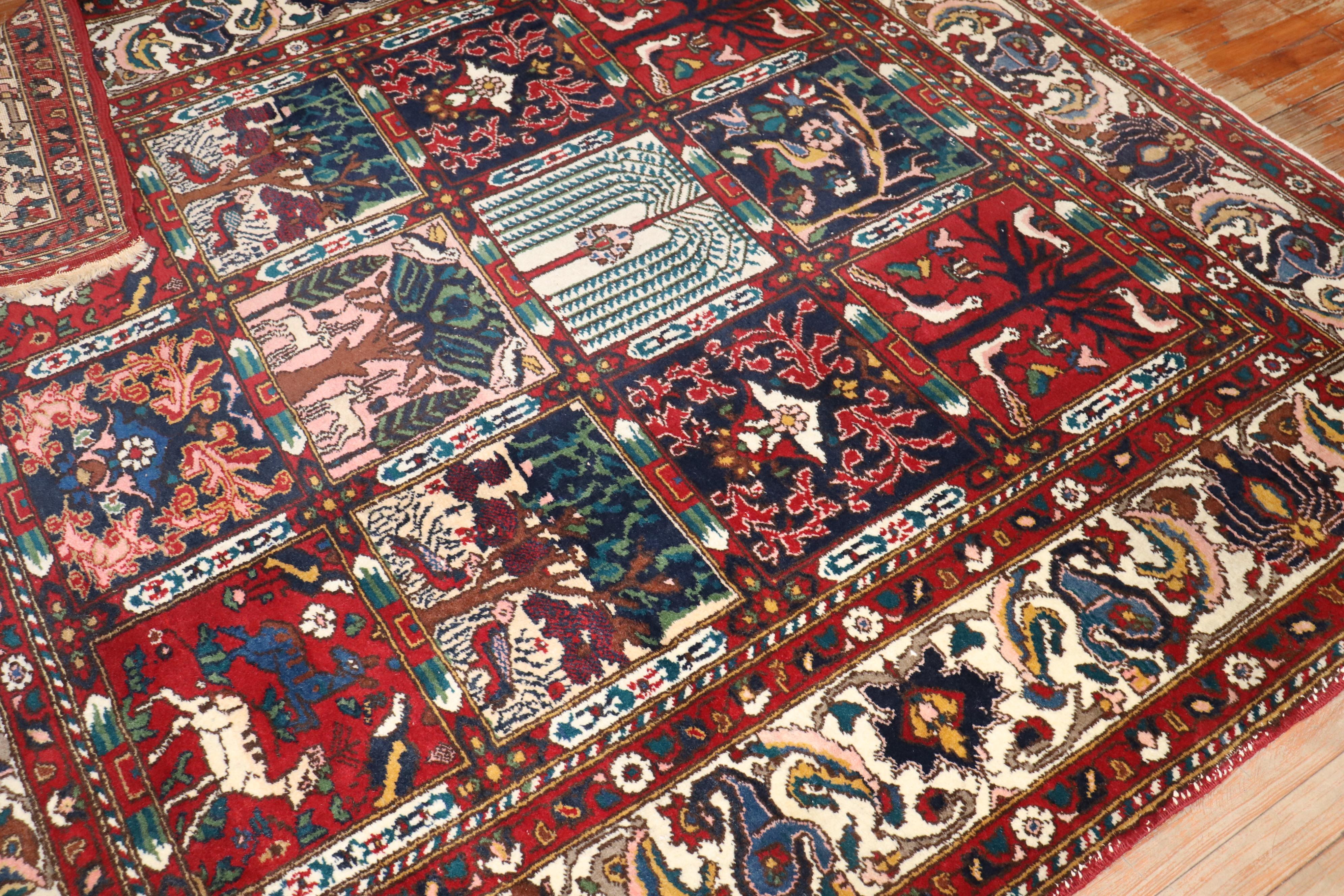 Zabihi Kollektion Vintage Persischer Bakhtiari Quadratischer Teppich im Angebot 1
