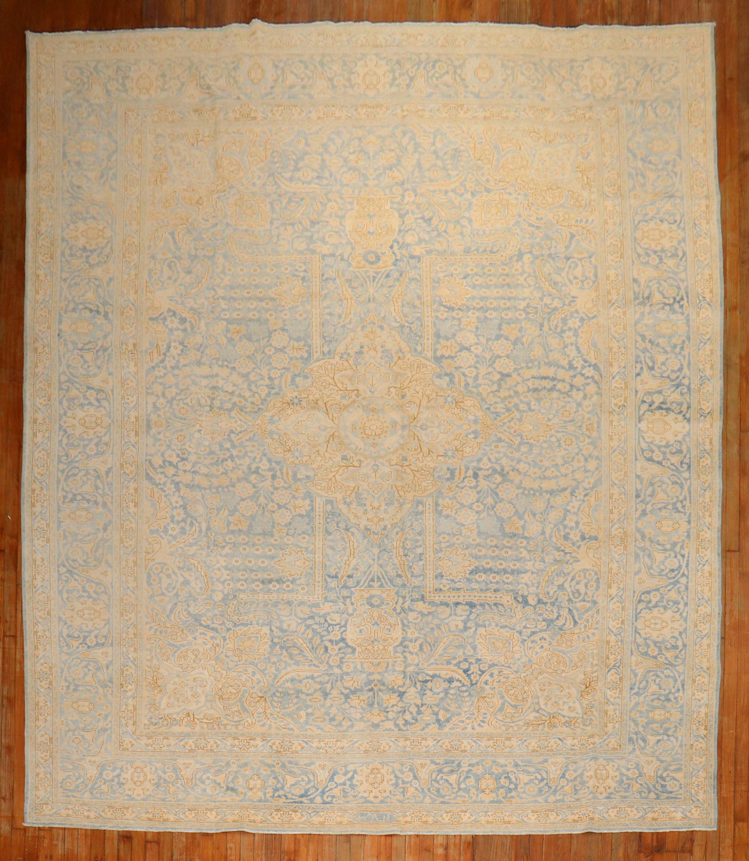 Zabihi Collection Vintage Persisch Blau Gold Persisch Kashan Teppich (20. Jahrhundert) im Angebot