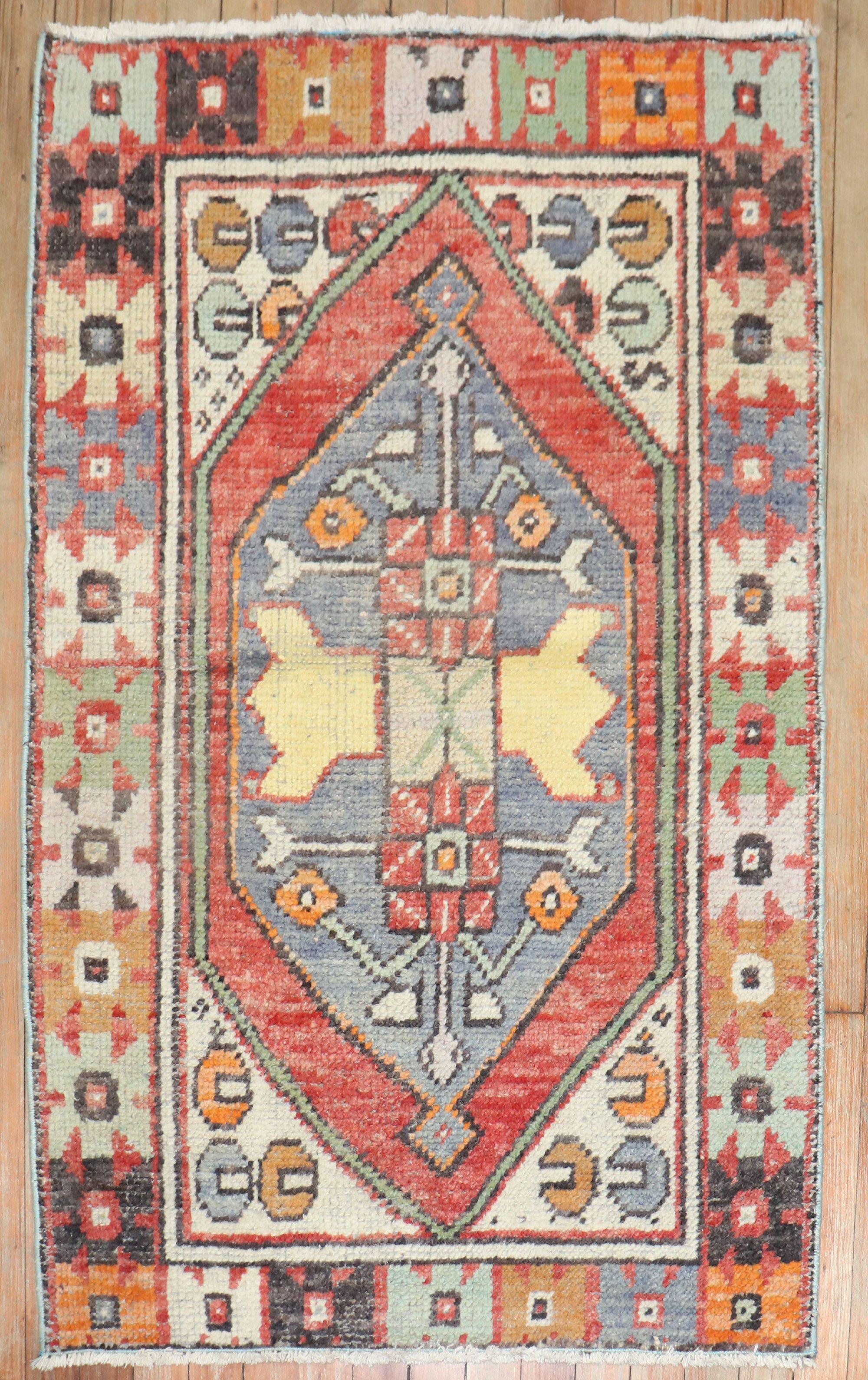 mid 20th Century Turkish Anatolian Rug

Details
rug no.	r5761
size	2' 8