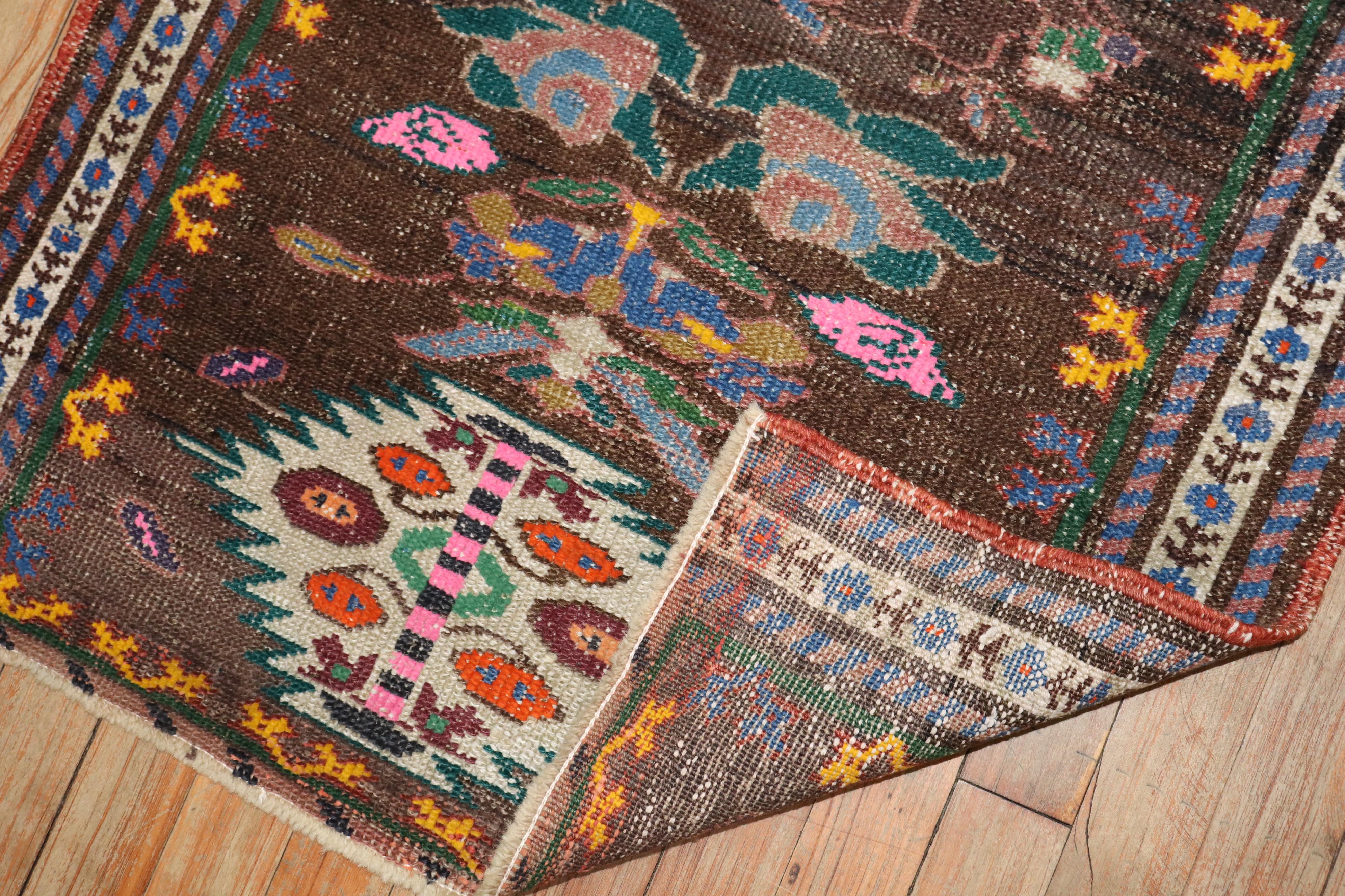 Colección Zabihi Alfombra Turca Vintage de Anatolia Pequeña en Bueno estado para la venta en New York, NY