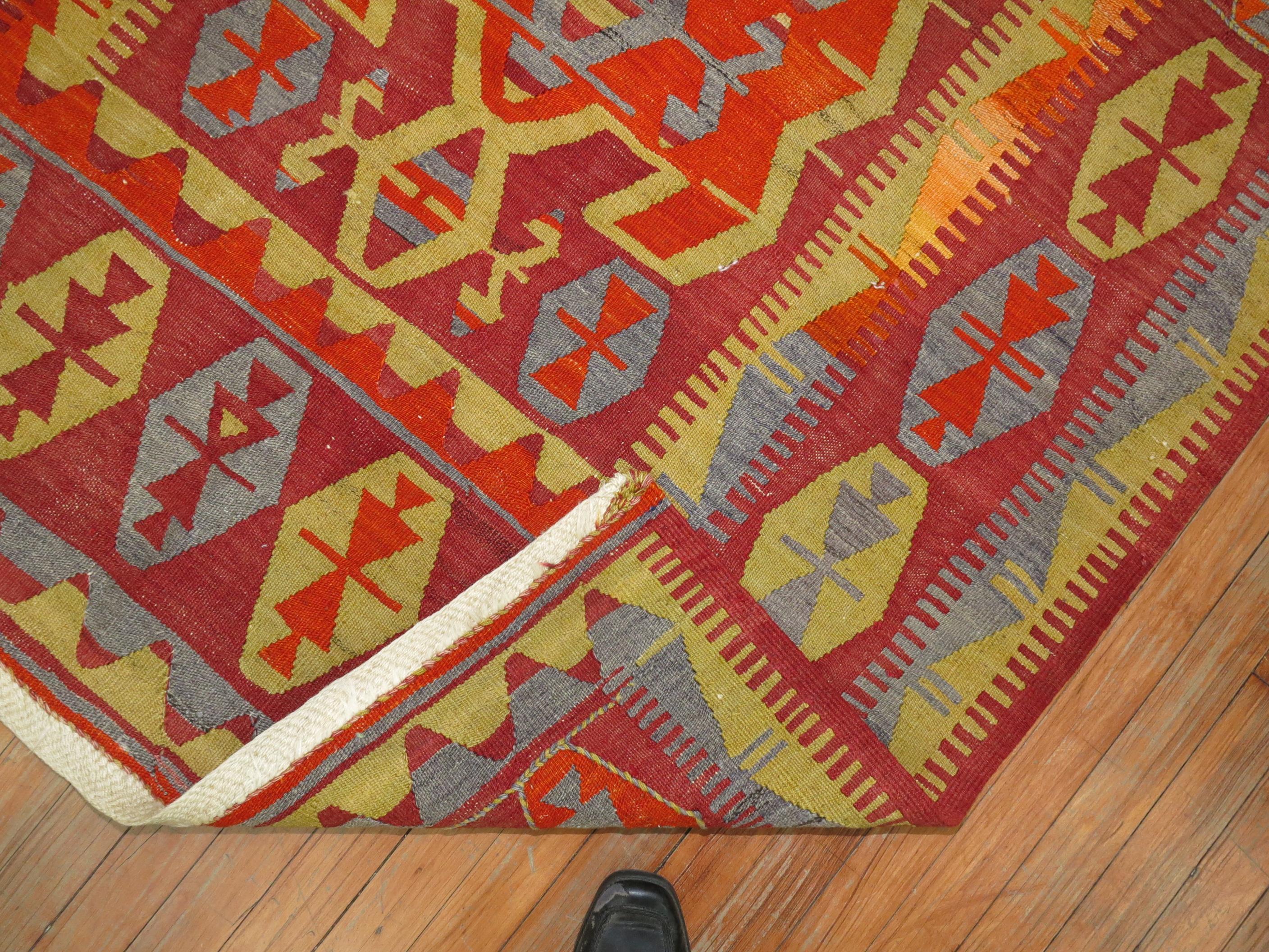 Zabihi Collection Vintage Türkischer Kelim Flachgewebe (20. Jahrhundert) im Angebot