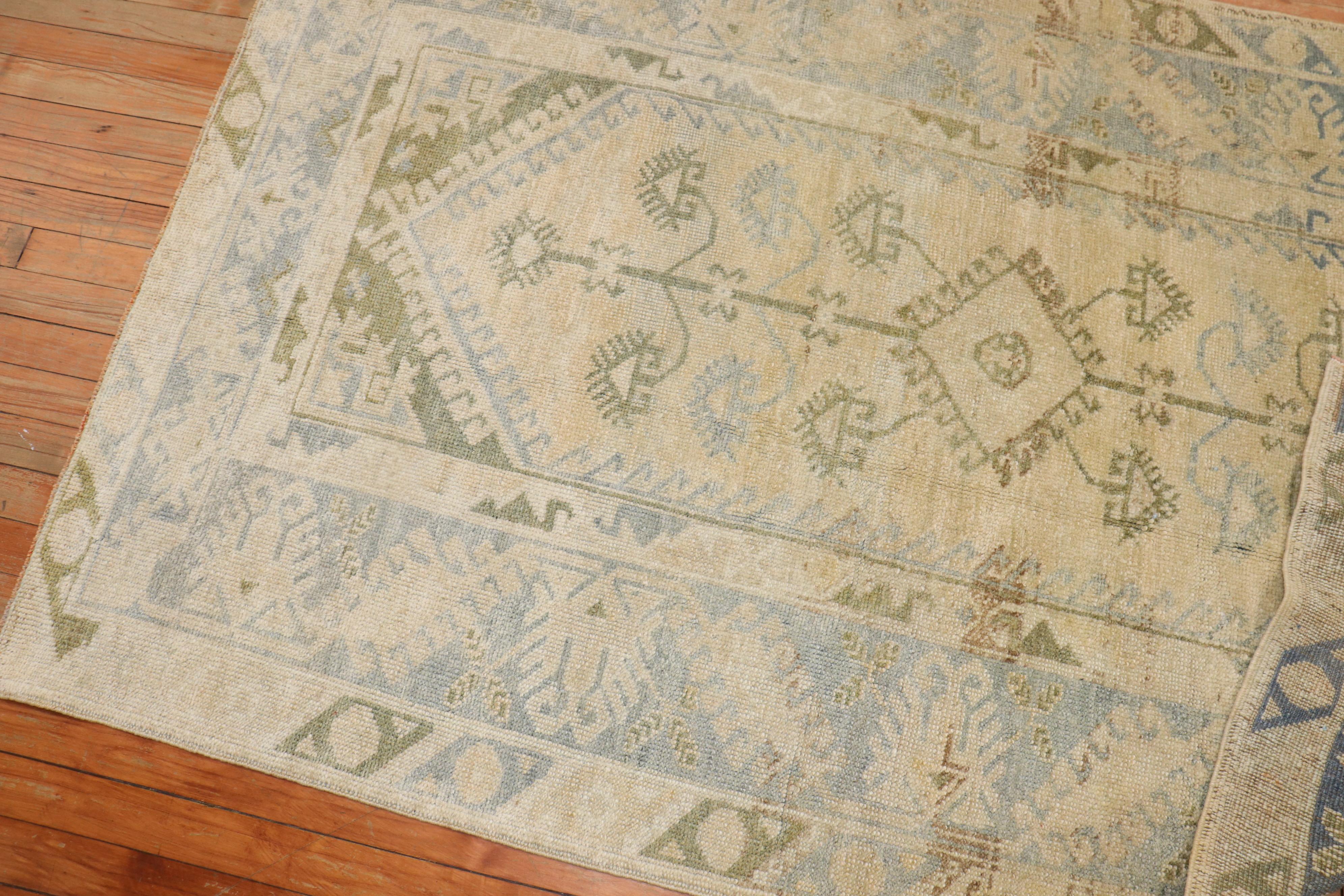 Zabihi Kollektion Vintage Türkischer Konya Dekorativer Vintage-Teppich (Wolle) im Angebot