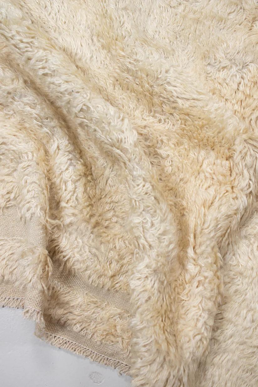 Moderne The Collective Tapis turc vintage en mohair de Zabihi Collection en vente