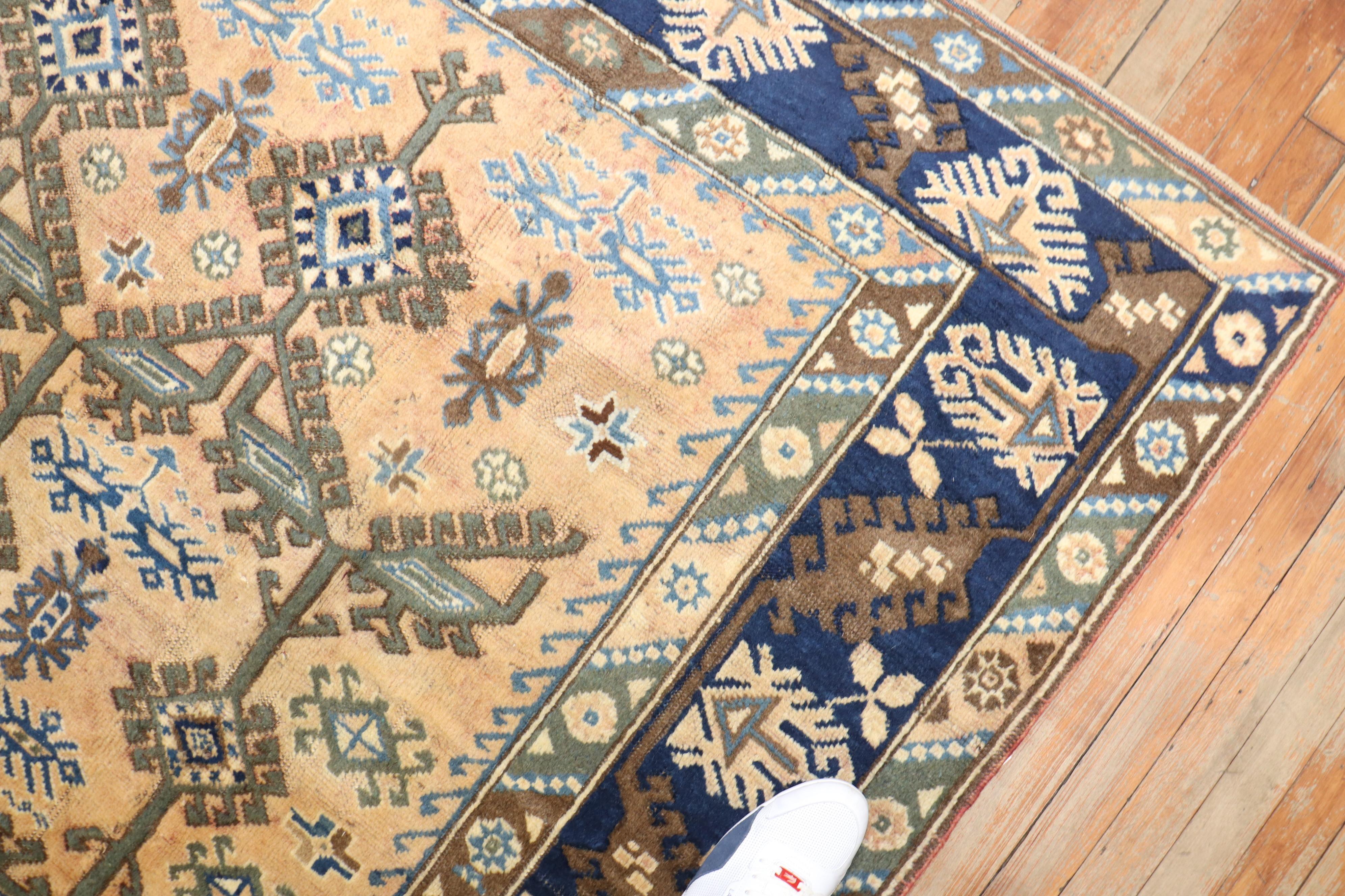 Zabihi Collection Vintage Türkischer Stammesteppich Quadratisch im Angebot 1