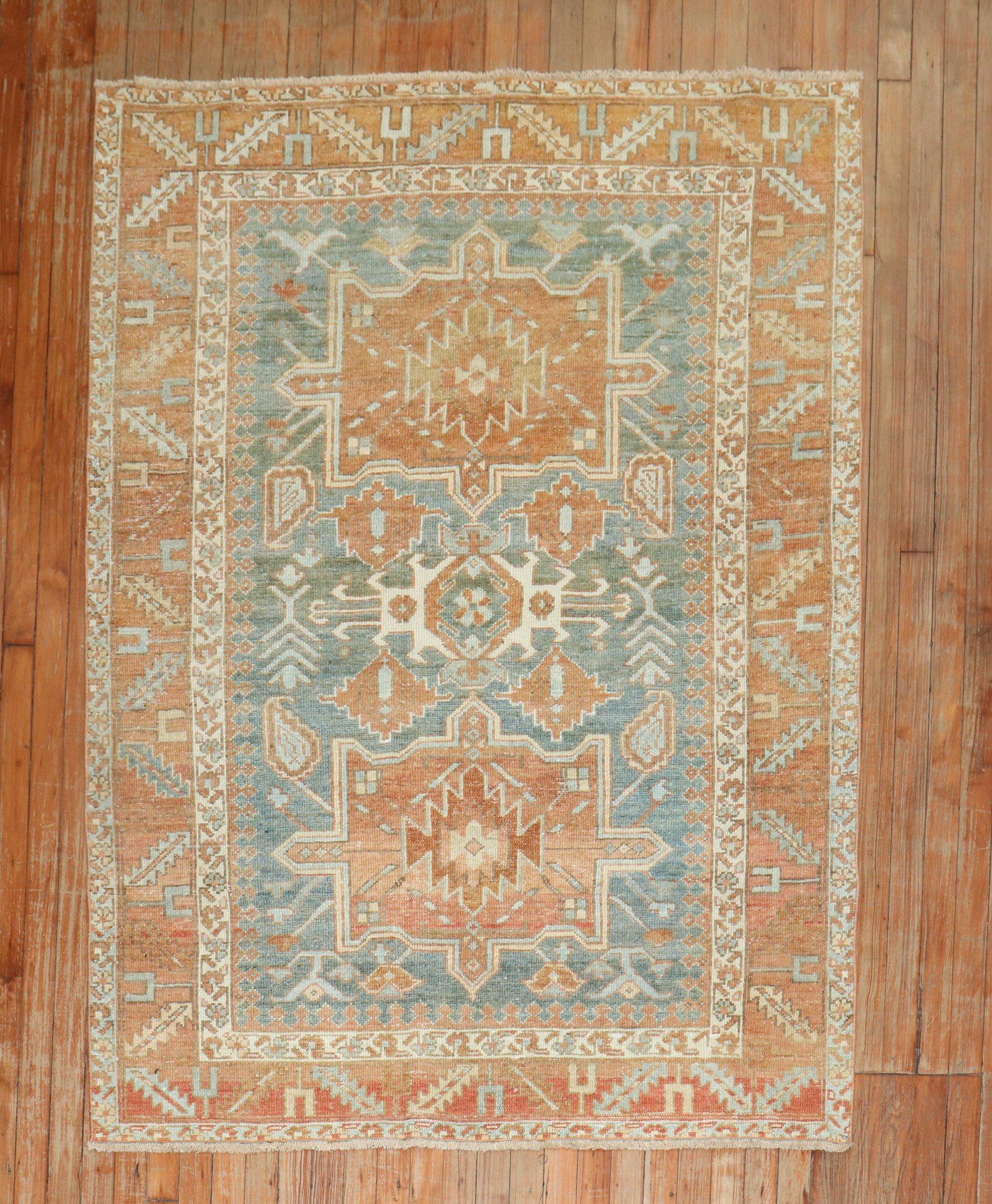 1920s Persian Heriz accent rug in warm colors

Measures: 4'5'' x 6'2''