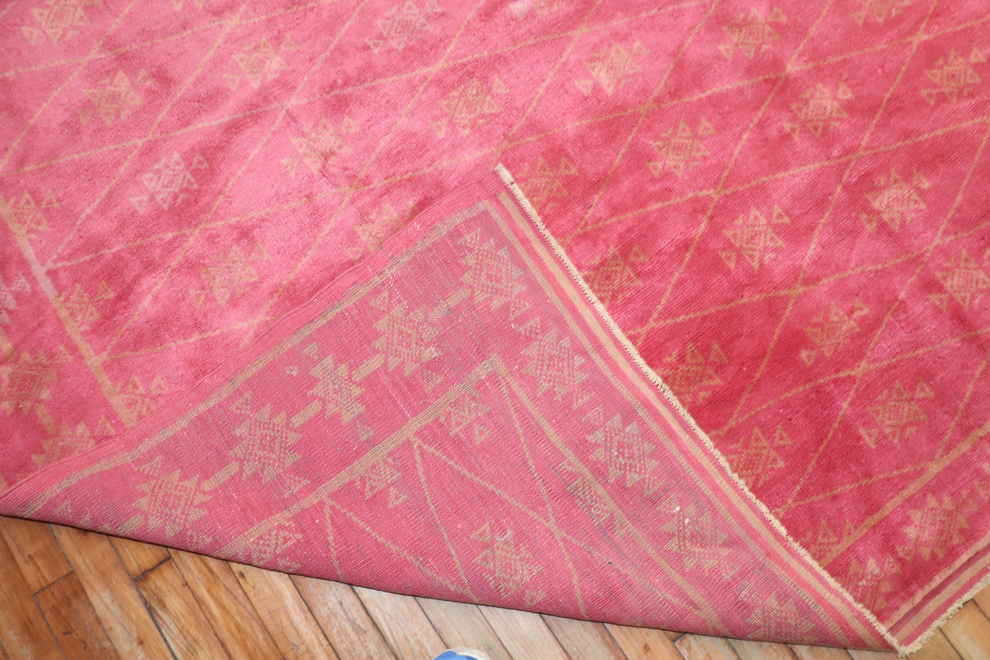 Tapis afghan surdimensionné rose sauvage collection Zabihi en vente 3
