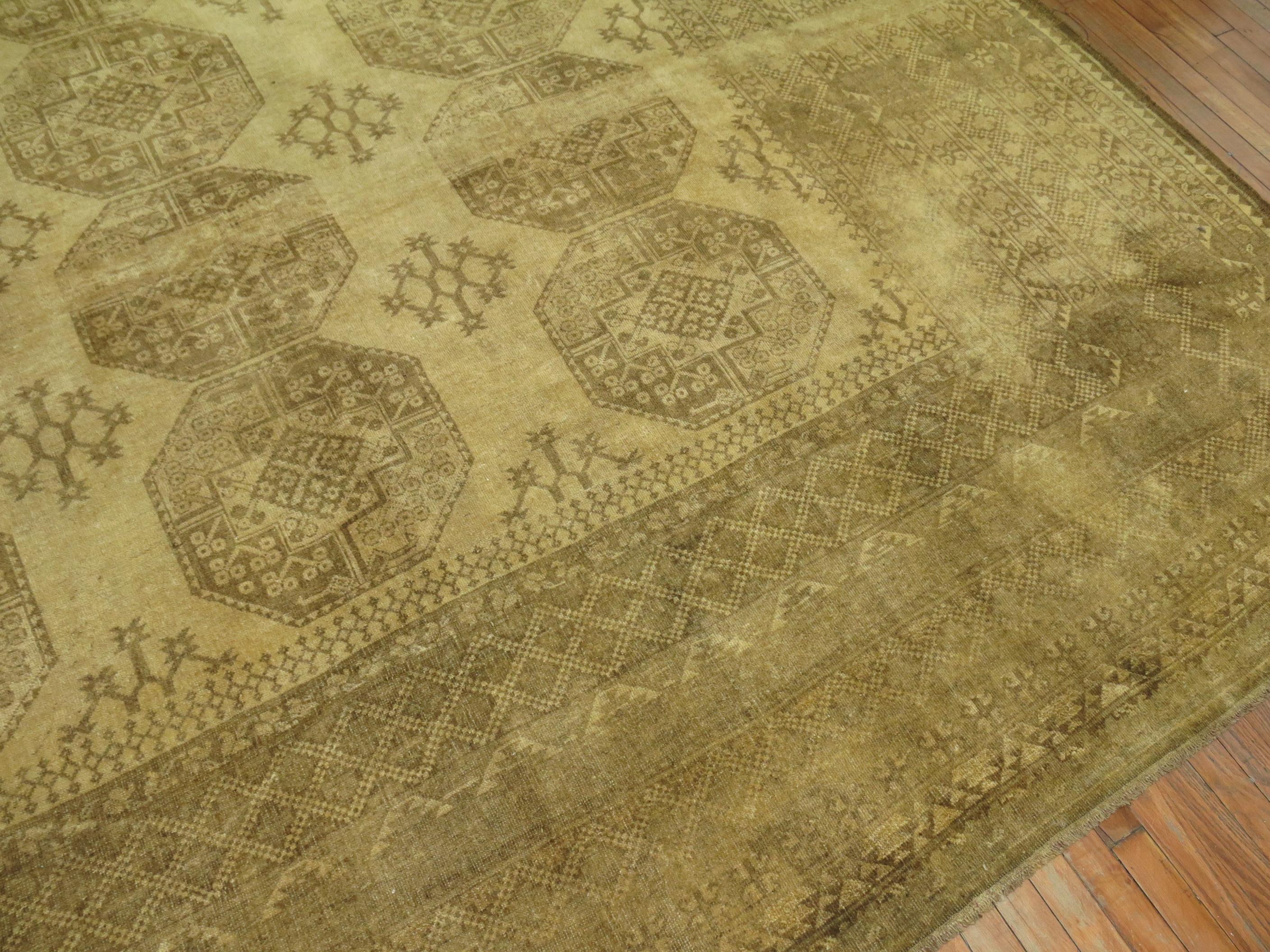 Tapis Tribal Ersari de la Collection Zabihi Jaune Beige Crème en vente 1