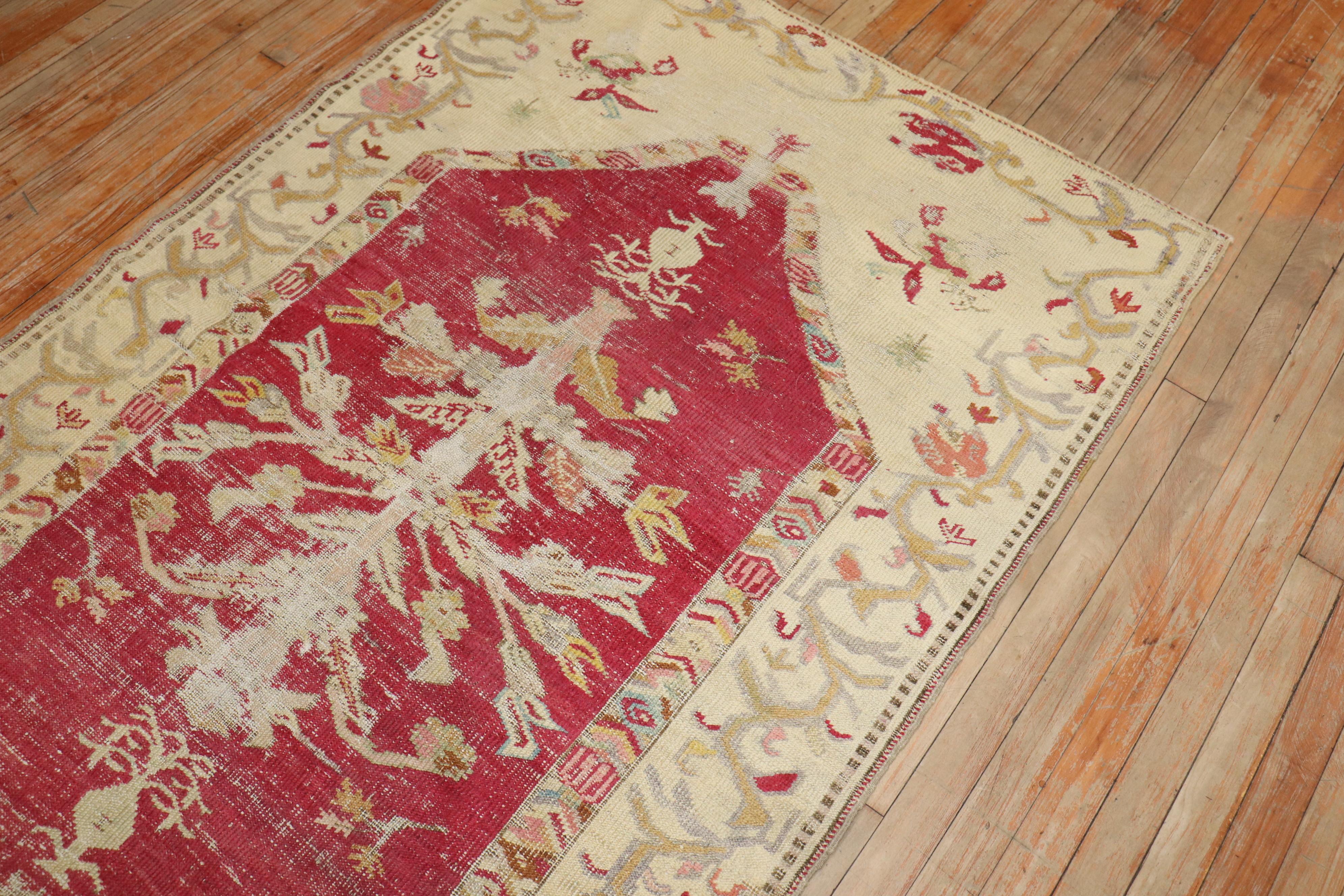 Zabihi Collection Late 19th Century Antique Turkish Ghiordes  Rug For Sale 2