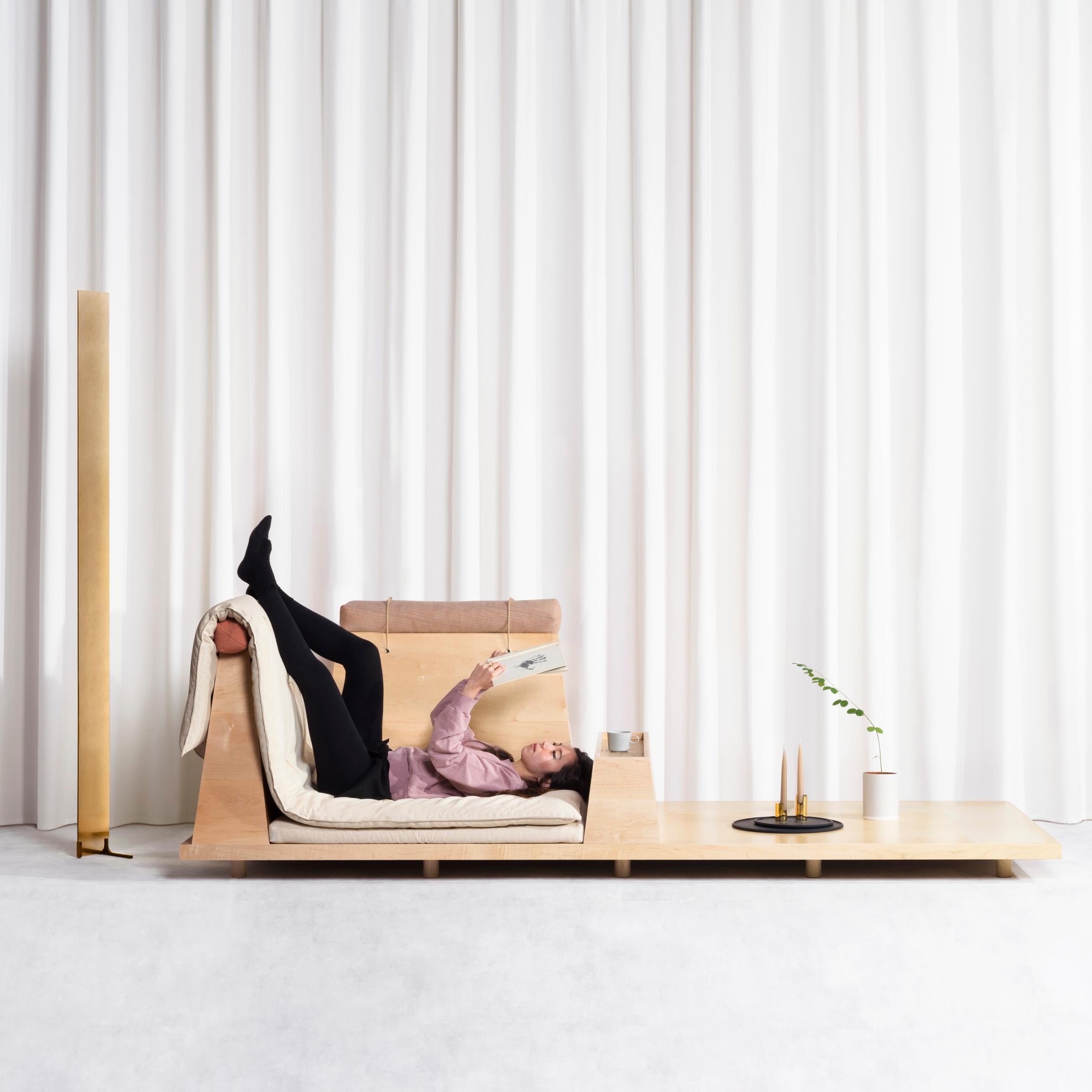 Zabuton-Sofa, handgefertigter japanischer Futon auf modularem Ahornrahmen im Angebot 8