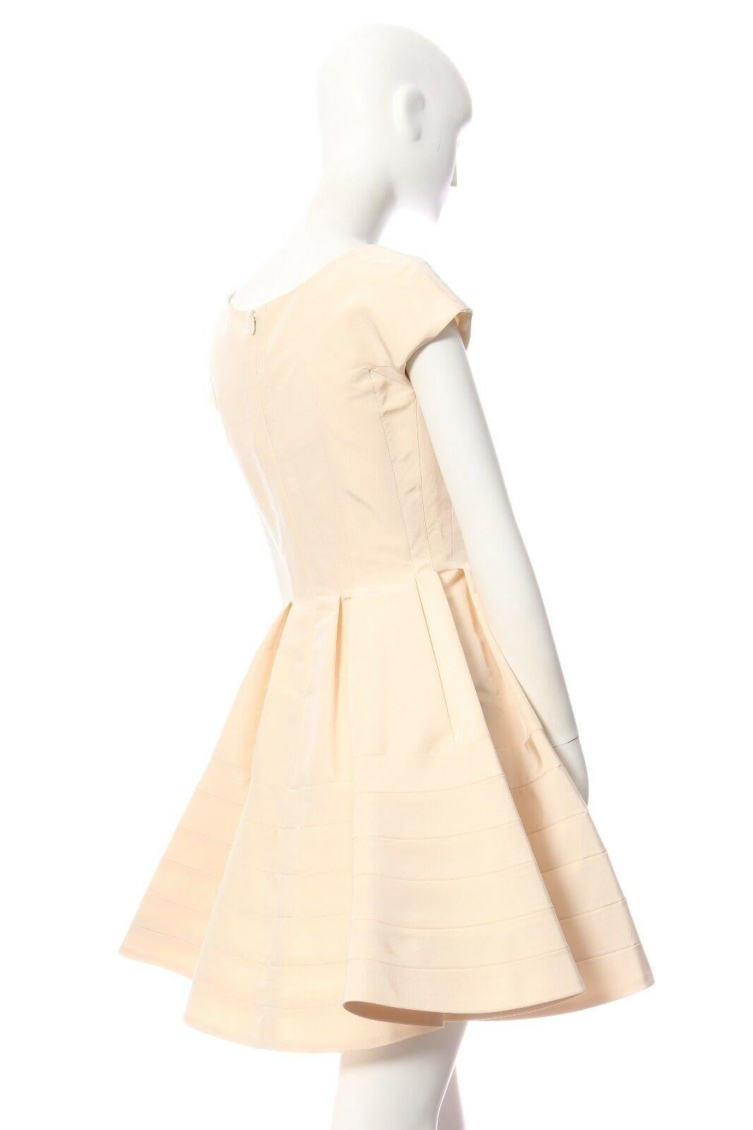 ZAC POSEN cream beige 100% silk cap sleeve paneled constructed flared dress US0 In Excellent Condition In Hong Kong, NT