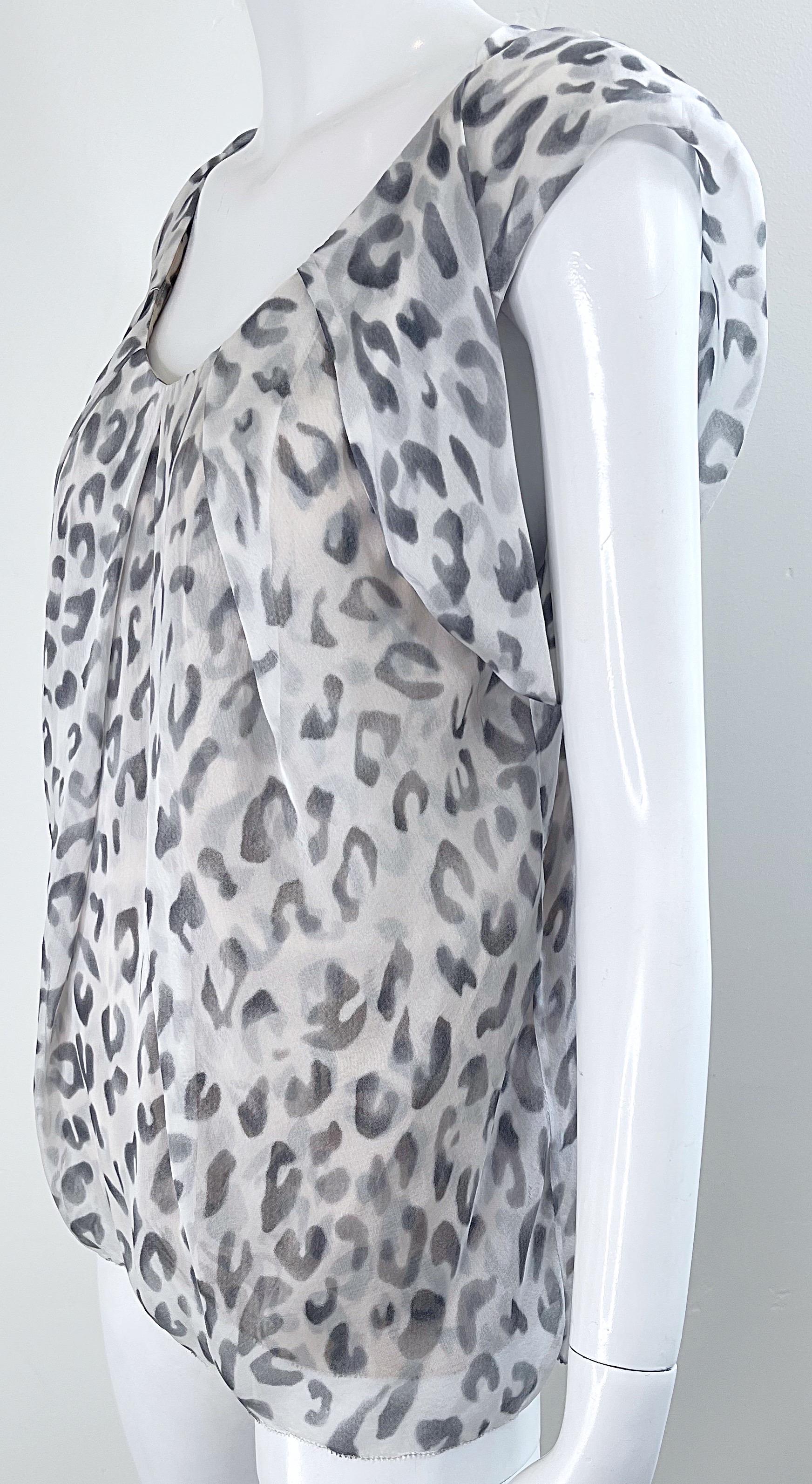 Zac Posen Spring 2009 Size 10 Snow Leopard Animal Print Silk Sleeveless Blouse For Sale 2