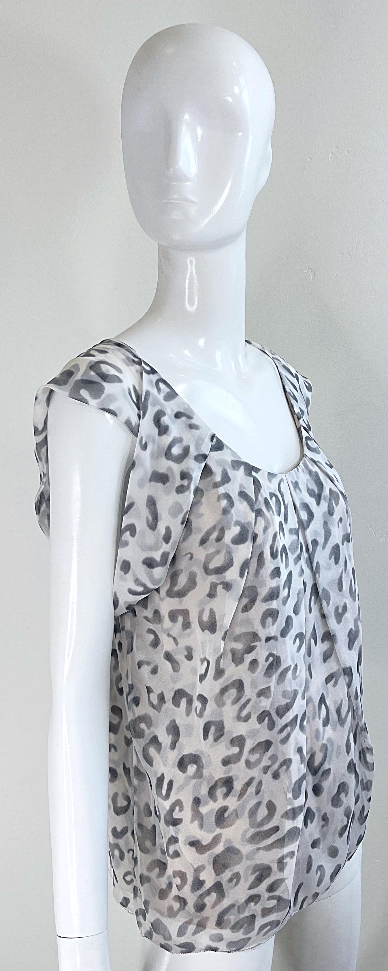 Zac Posen Spring 2009 Size 10 Snow Leopard Animal Print Silk Sleeveless Blouse For Sale 4