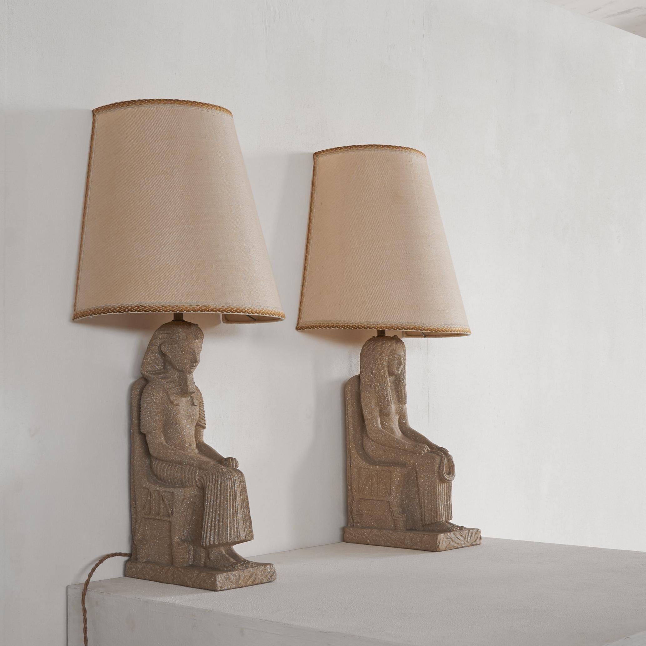 Céramique Paire de lampes de bureau monumentales en céramique de style pharaon Zaccagnini Florence, Italie, années 1970 en vente