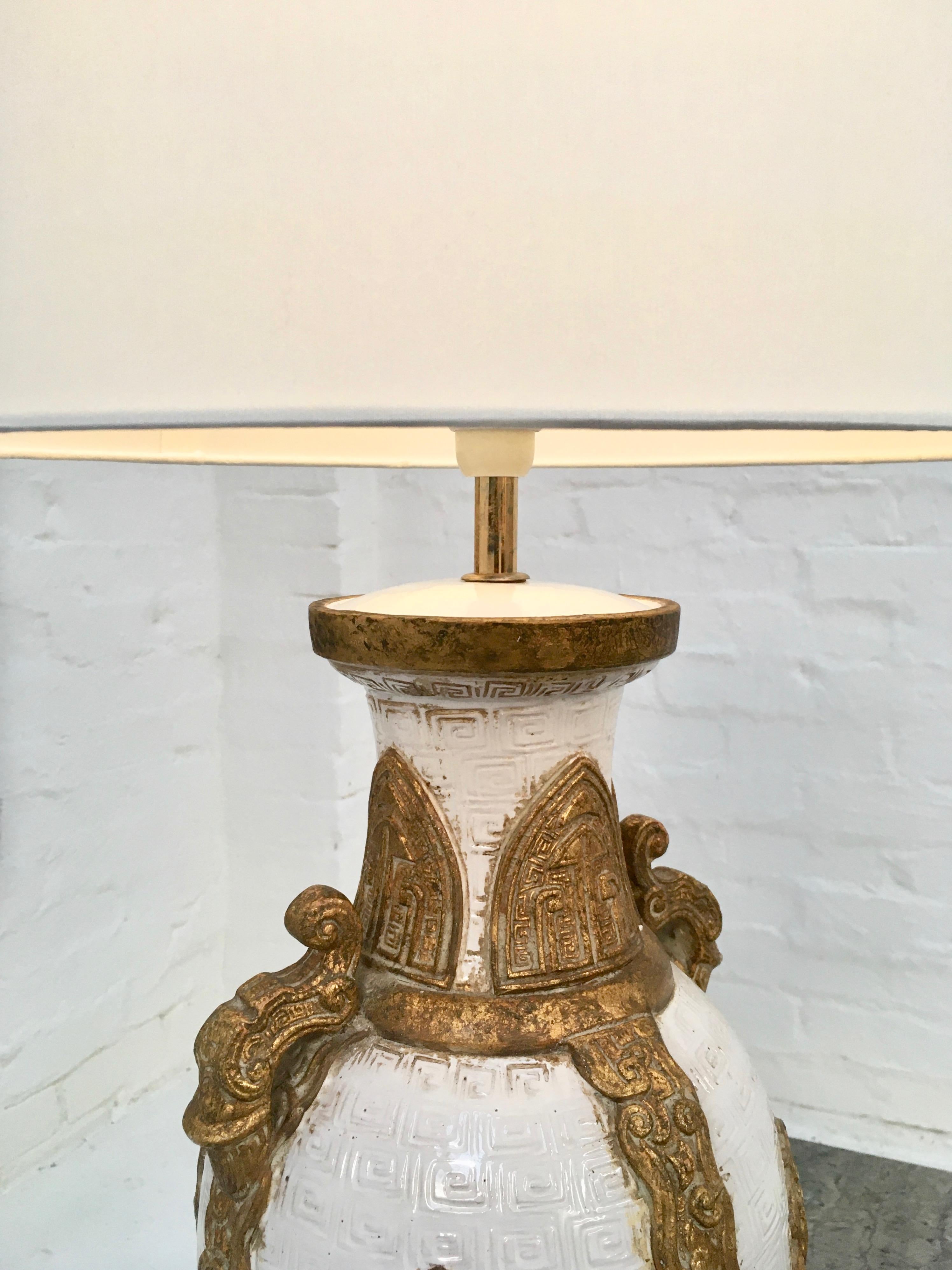 Zaccagnini Lamp in White with Gold Leaf, Italy, 1950s In Good Condition In Melbourne, AU