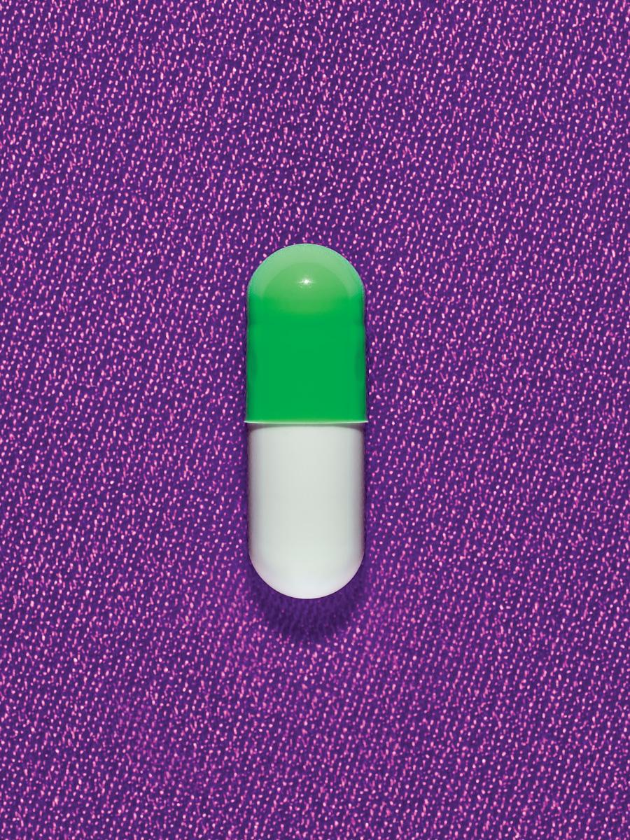 Zachary Zavislak Color Photograph - Pill 3