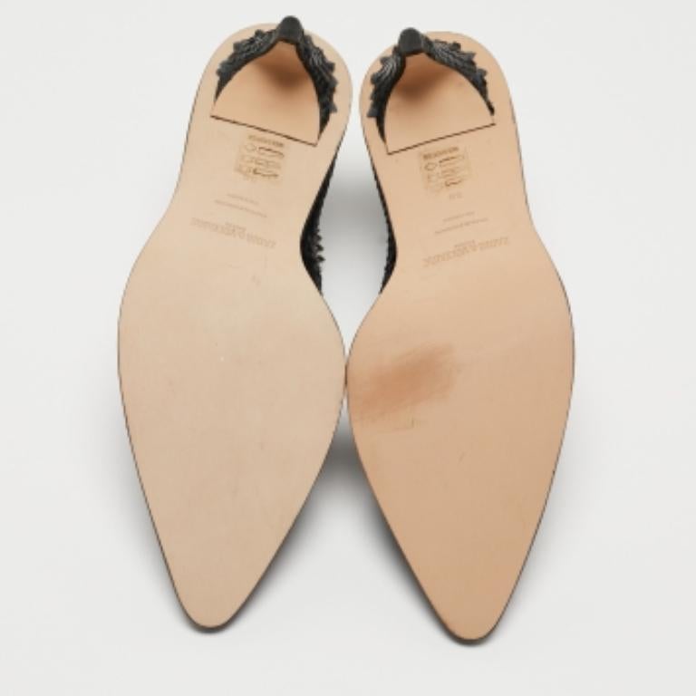 La tradition d'excellence de la maison de couture, associée à une sensibilité au design moderne, fait de ces escarpins Zadig & Voltaire un choix fabuleux. Ils vous aideront à obtenir un look chic en toute simplicité.