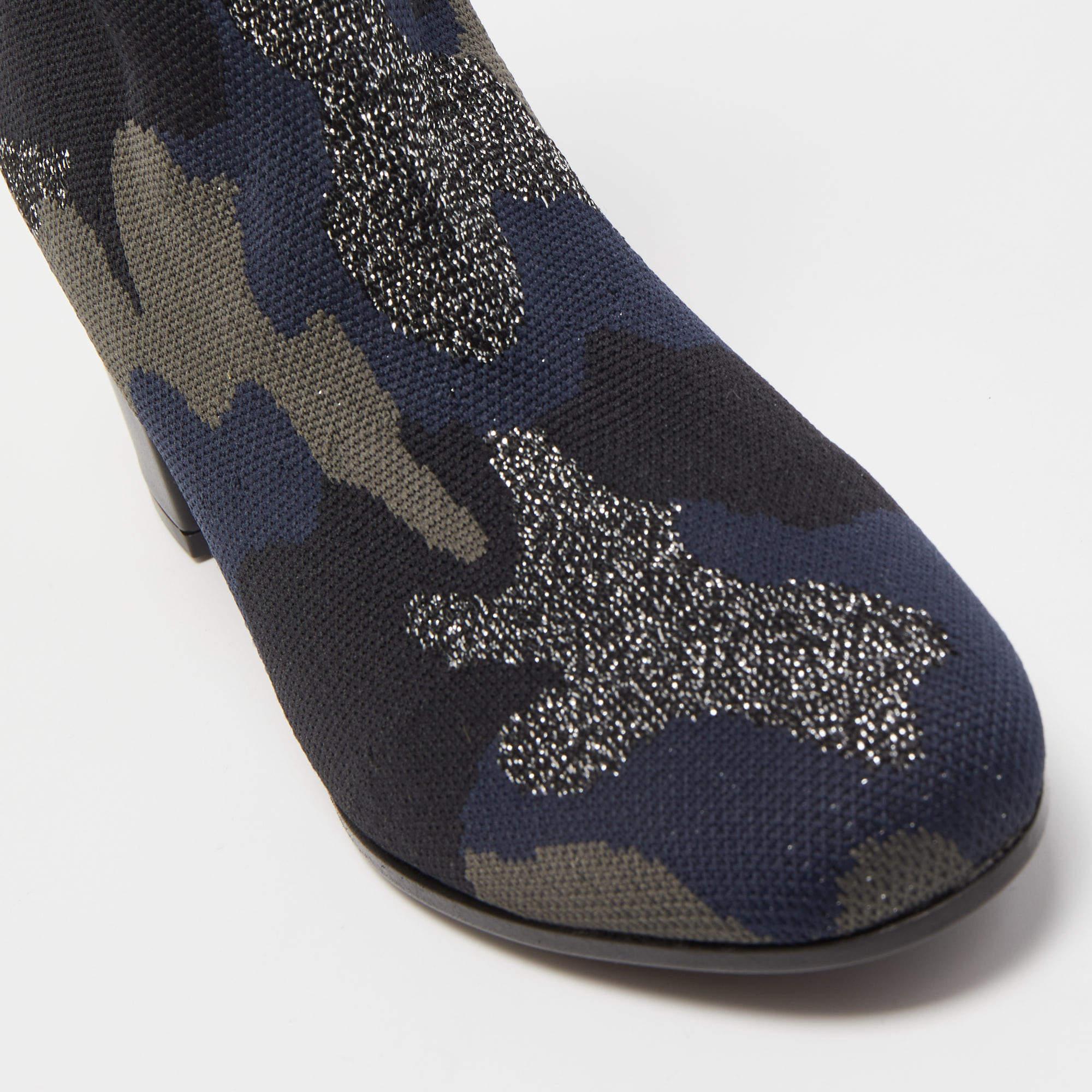 Zadig & Voltaire Blue/Black Camouflage Print Canvas Block Heel Ankle Length Boot In Excellent Condition In Dubai, Al Qouz 2