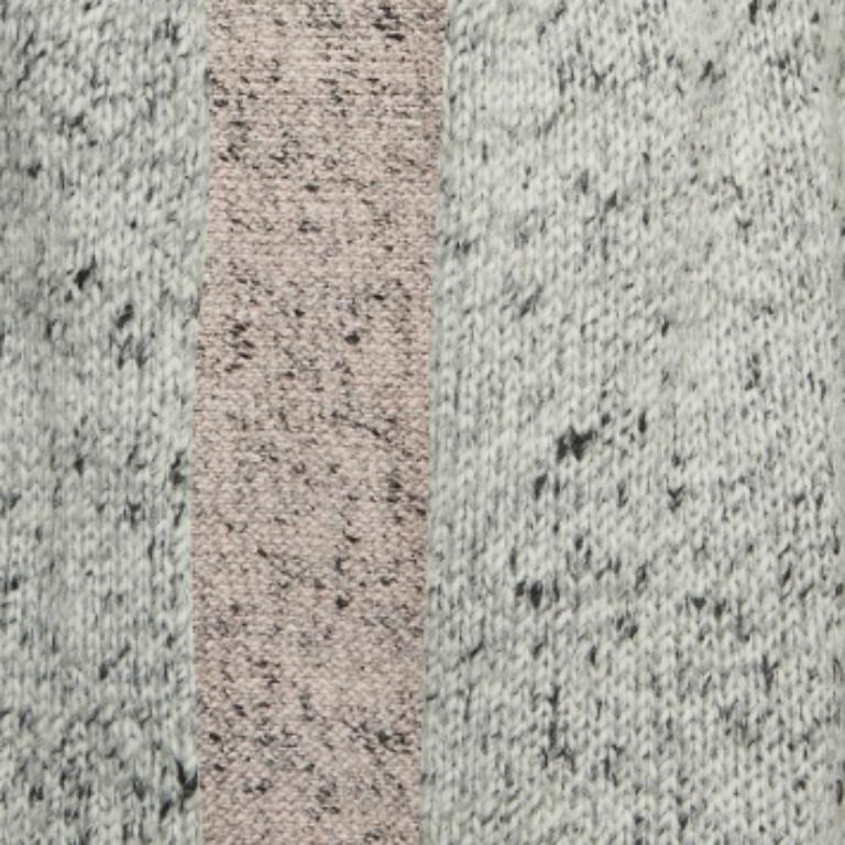 Che si tratti di creare un OOTD chic o di un capo per il tempo libero, questo cardigan di Zadig & Voltaire è un pezzo versatile e può essere abbinato in molti modi. Aggiungilo al tuo guardaroba invernale oggi stesso.