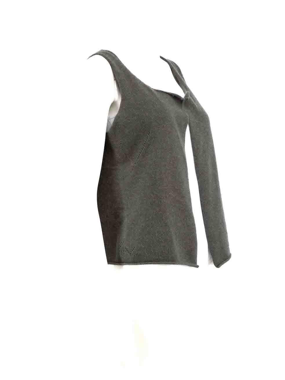 CONDITION is Very good. Minimal wear to knitwear is evident. Minimal wear to brand label at back of neck which has come partially unstitched on this used Zadig & Voltaire designer resale item.
 
 Details
 Khaki
 Cashmere
 Cardigan
 Sleeveless
