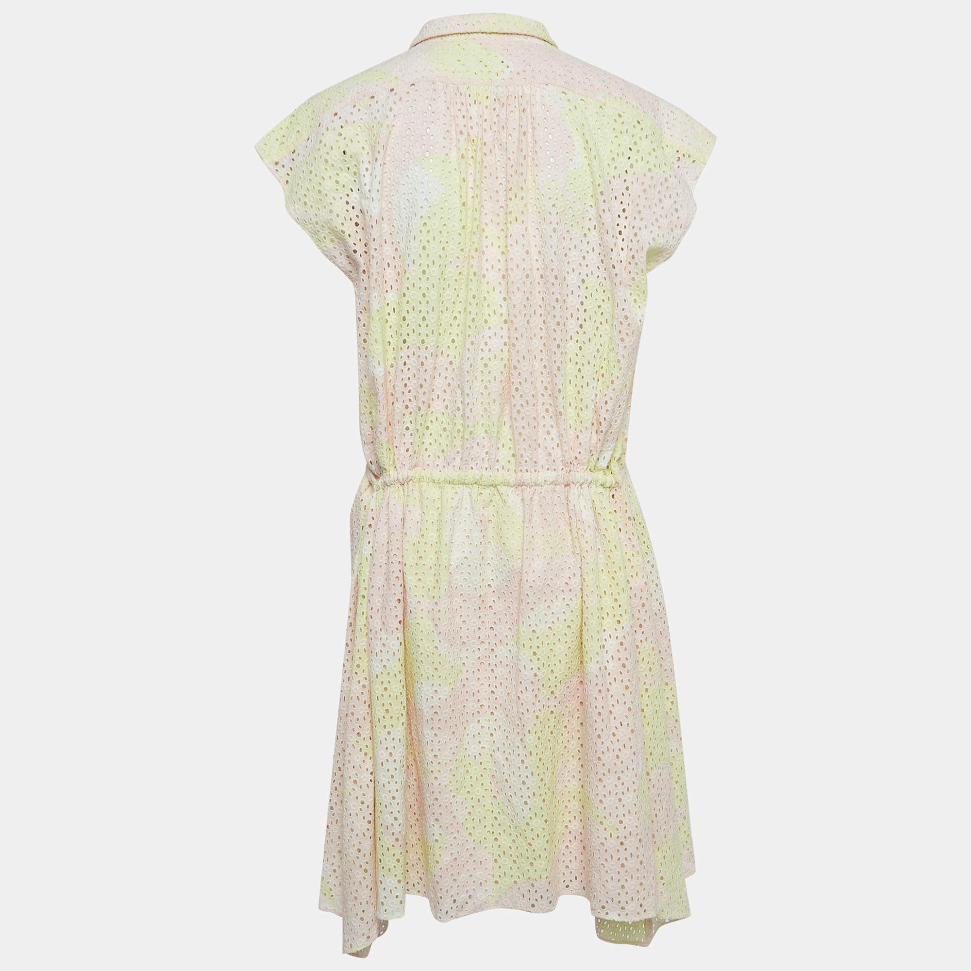 Exhibit a stylish look by wearing this beautiful designer dress. Tailored using fine fabric, this dress has a chic silhouette for a framing fit. Style the creation with chic accessories and pumps.