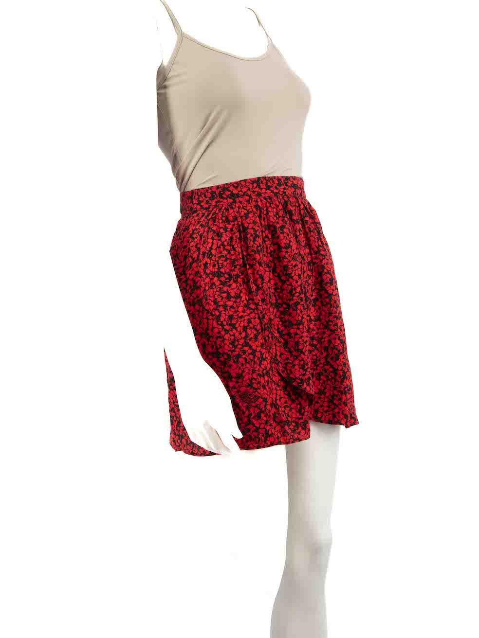 CONDITION is Very good. Hardly any wear to skirt is evident on this Zadig & Voltaire designer resale item.
 
 Details
 Red
 Viscose
 Skirt
 Floral pattern
 Mini
 Elasticated waistband
 2x Side pockets
 
 
 Made in China
 
 Composition
 100% Viscose
