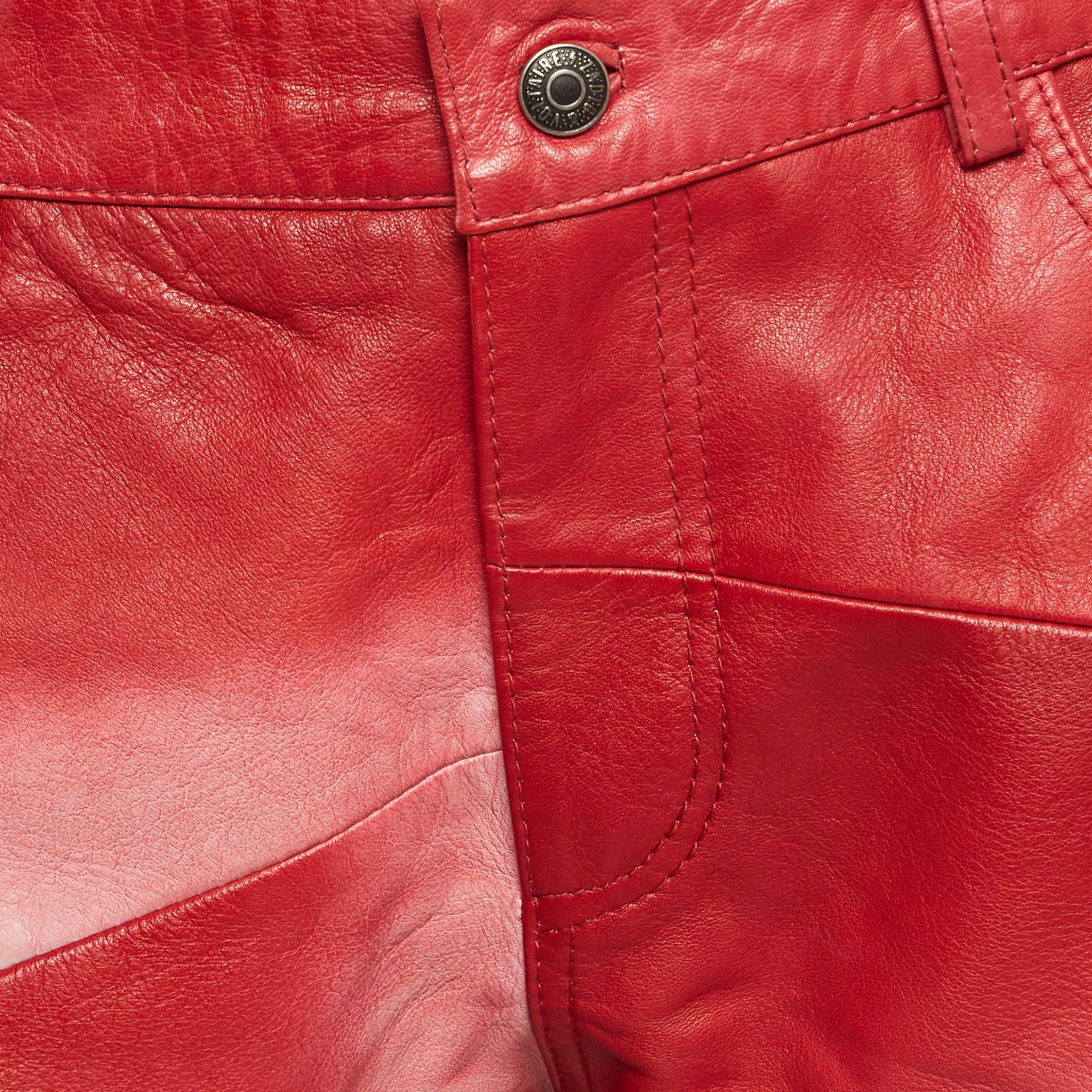 Rouge Zadig & Voltaire Short à patchs en cuir rouge Saya M en vente