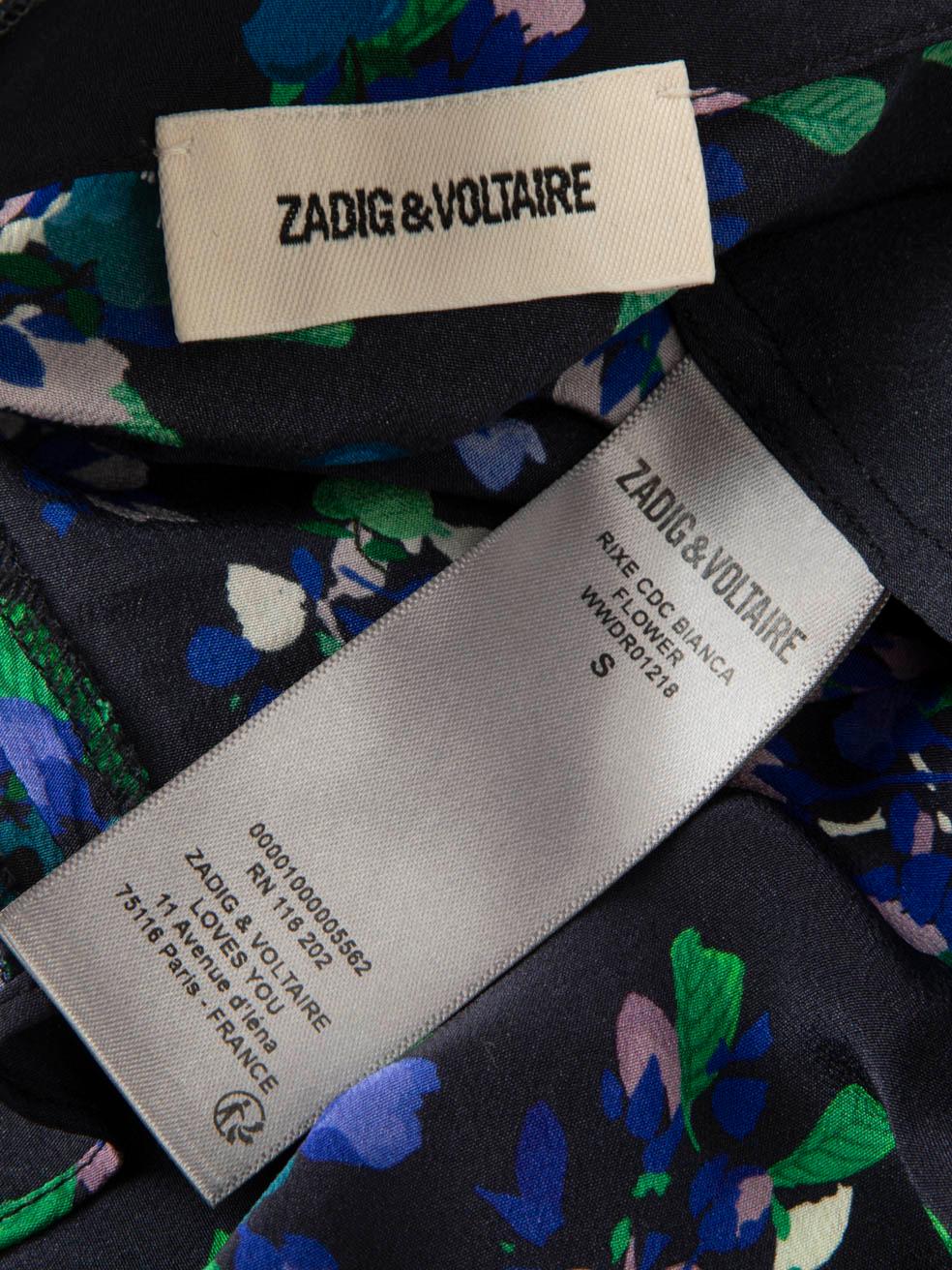 Zadig & Voltaire Totenkopf & Logo Print Seidenkleid Größe S im Zustand „Hervorragend“ im Angebot in London, GB