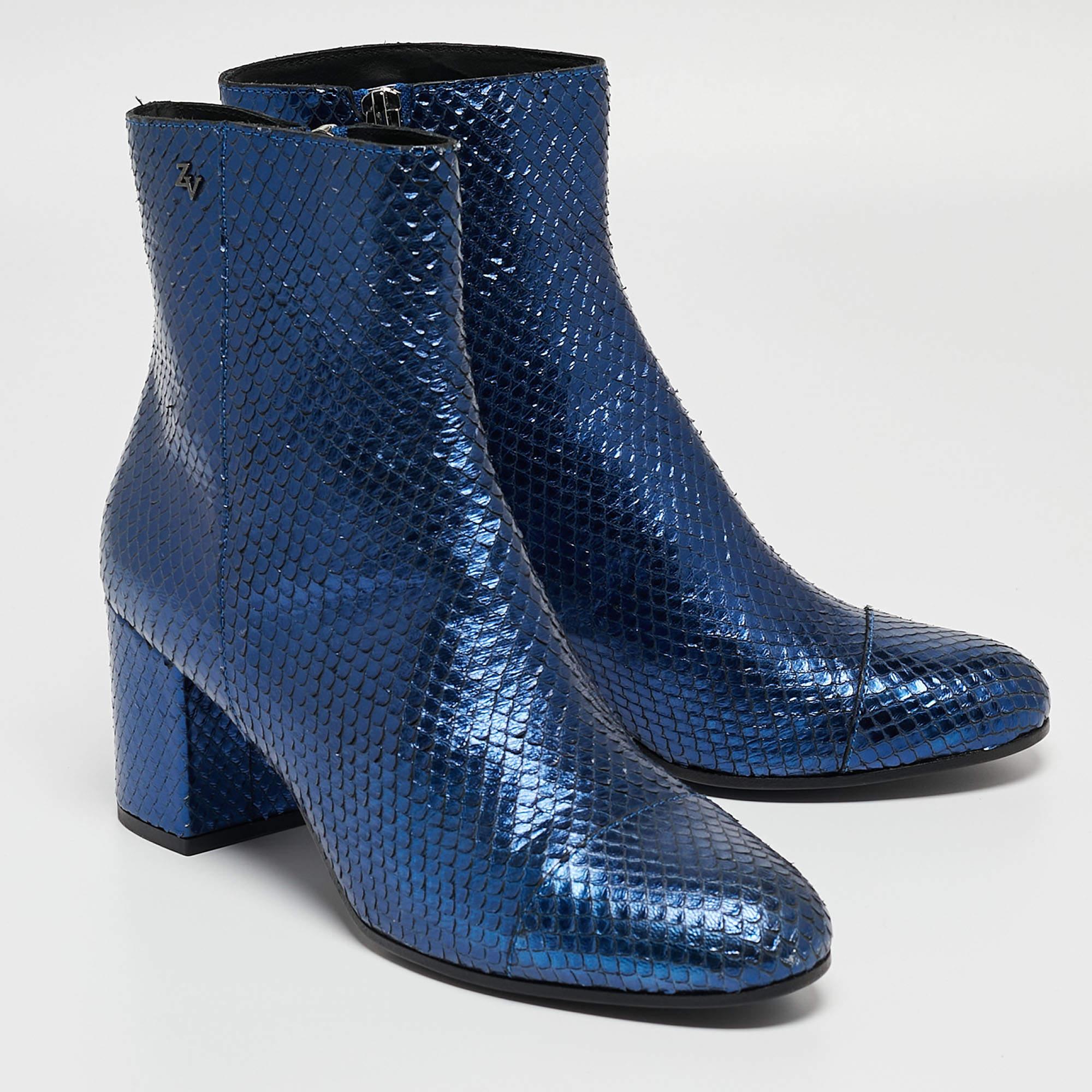 Women's Zadiq & Voltaire Blue Python Embossed Leather Block Heel Ankle Boots Size 40 For Sale