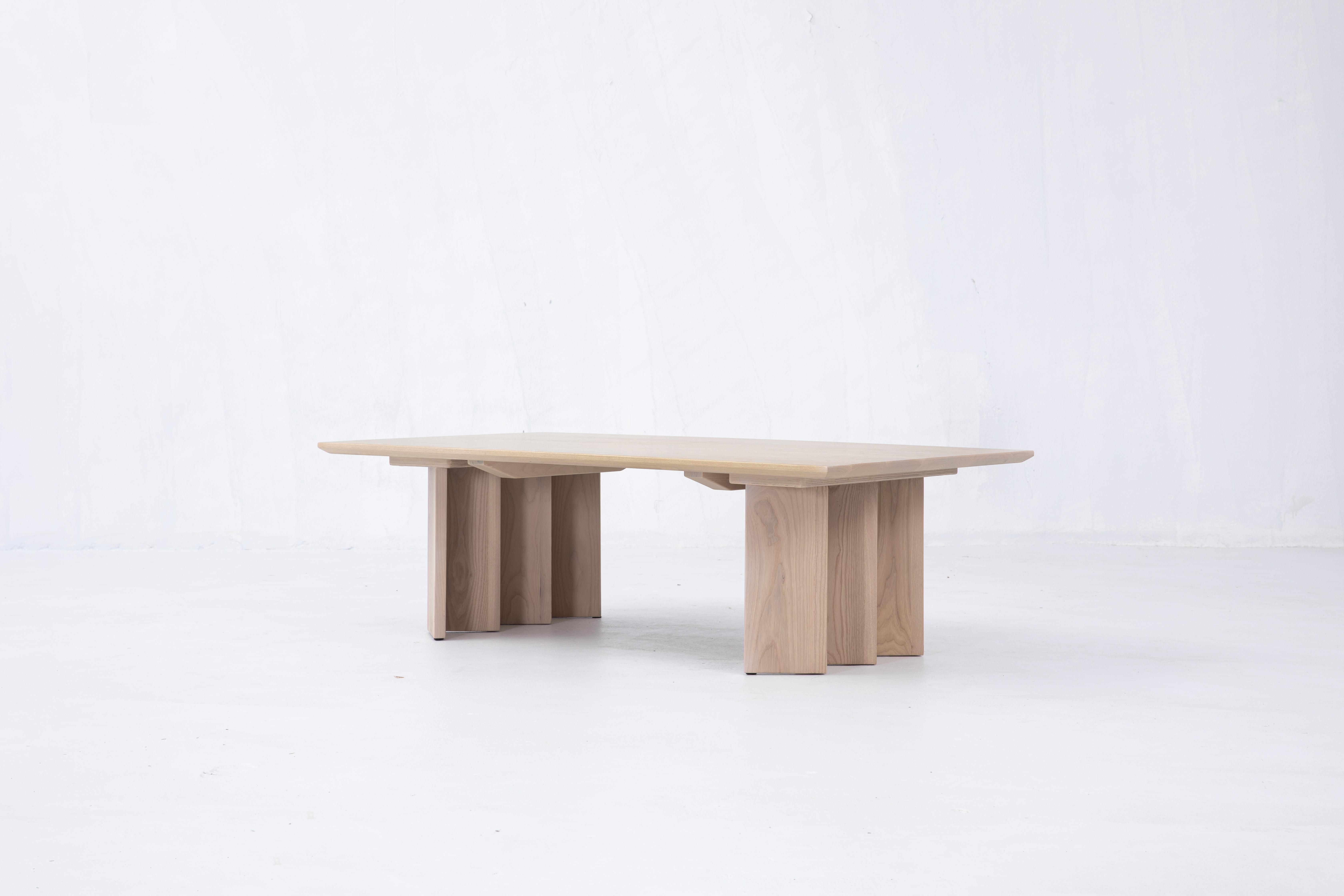 Minimaliste Table basse Zafal couleur chair, table basse minimaliste en vente