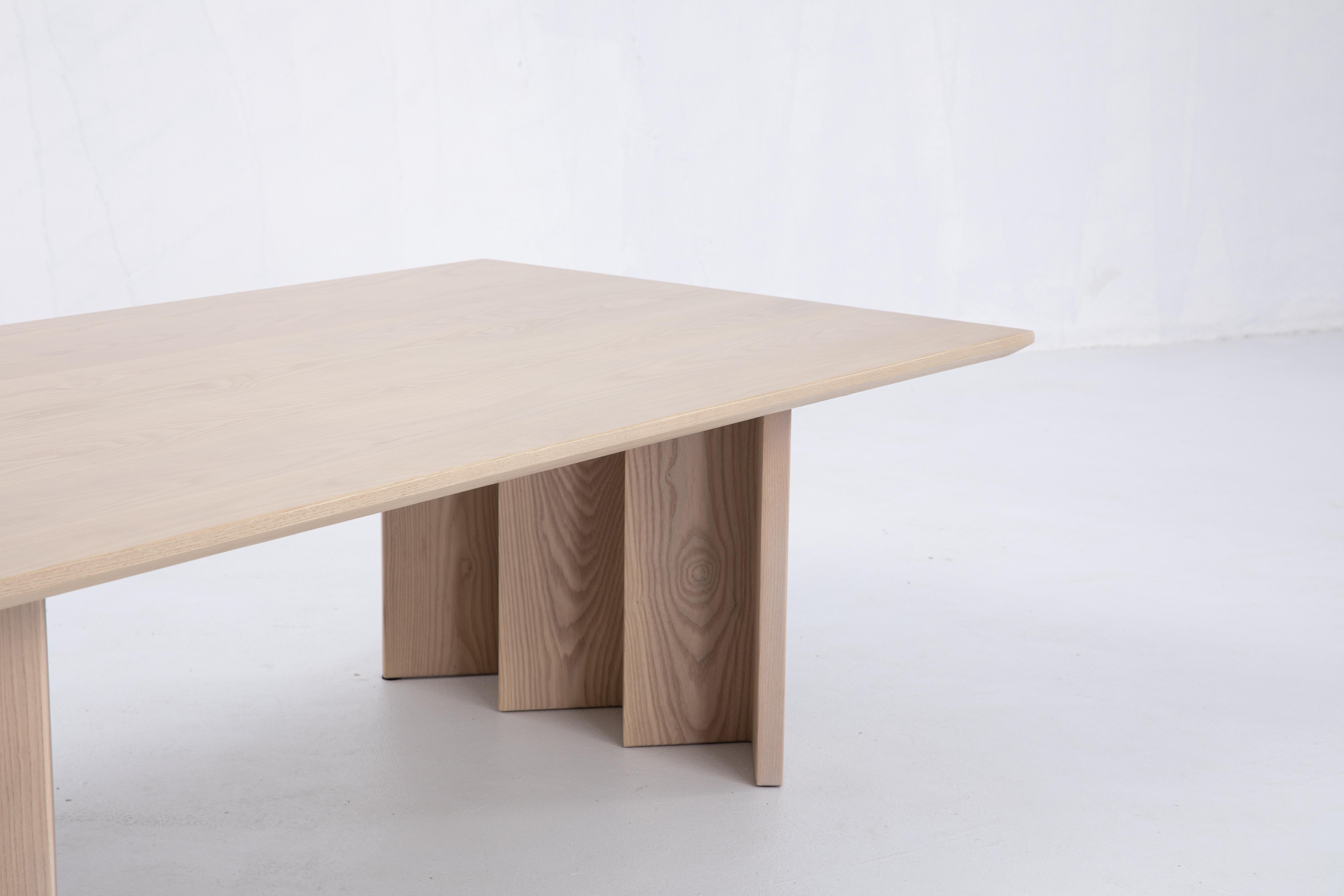 Menuiserie Table basse Zafal couleur chair, table basse minimaliste en vente