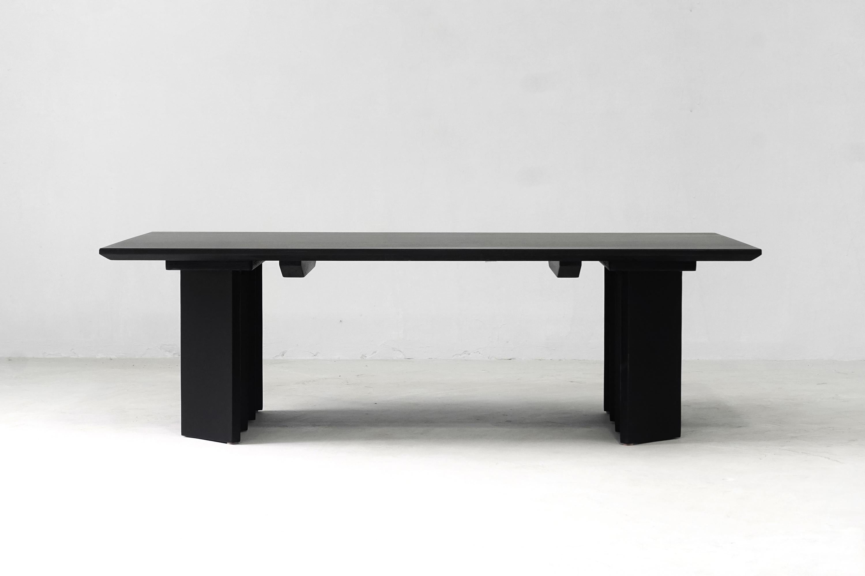 Contemporary Zafal Coffee Table in Black, Minimalist Coffee Table For Sale