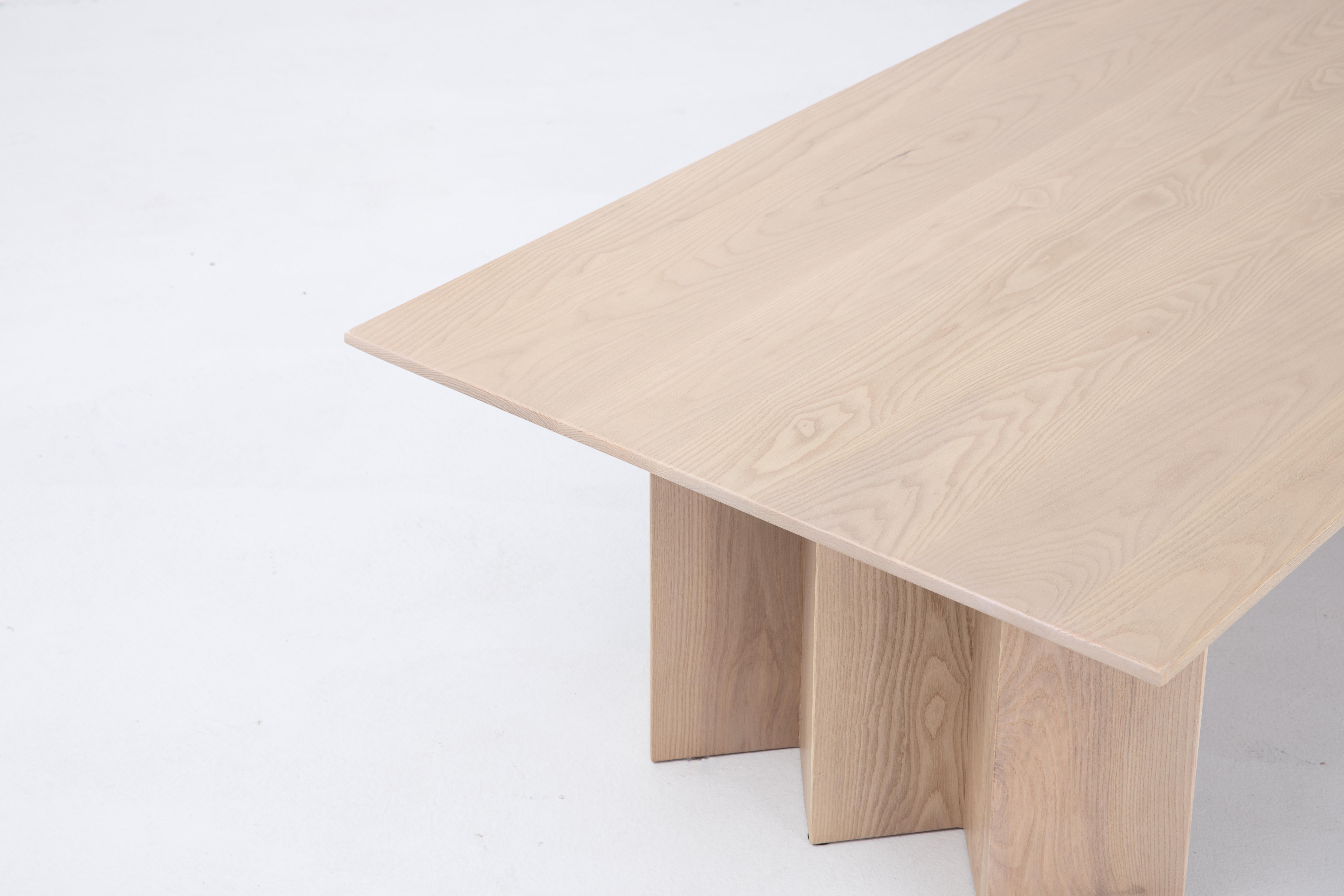XXIe siècle et contemporain Table basse Zafal couleur chair, table basse minimaliste en vente