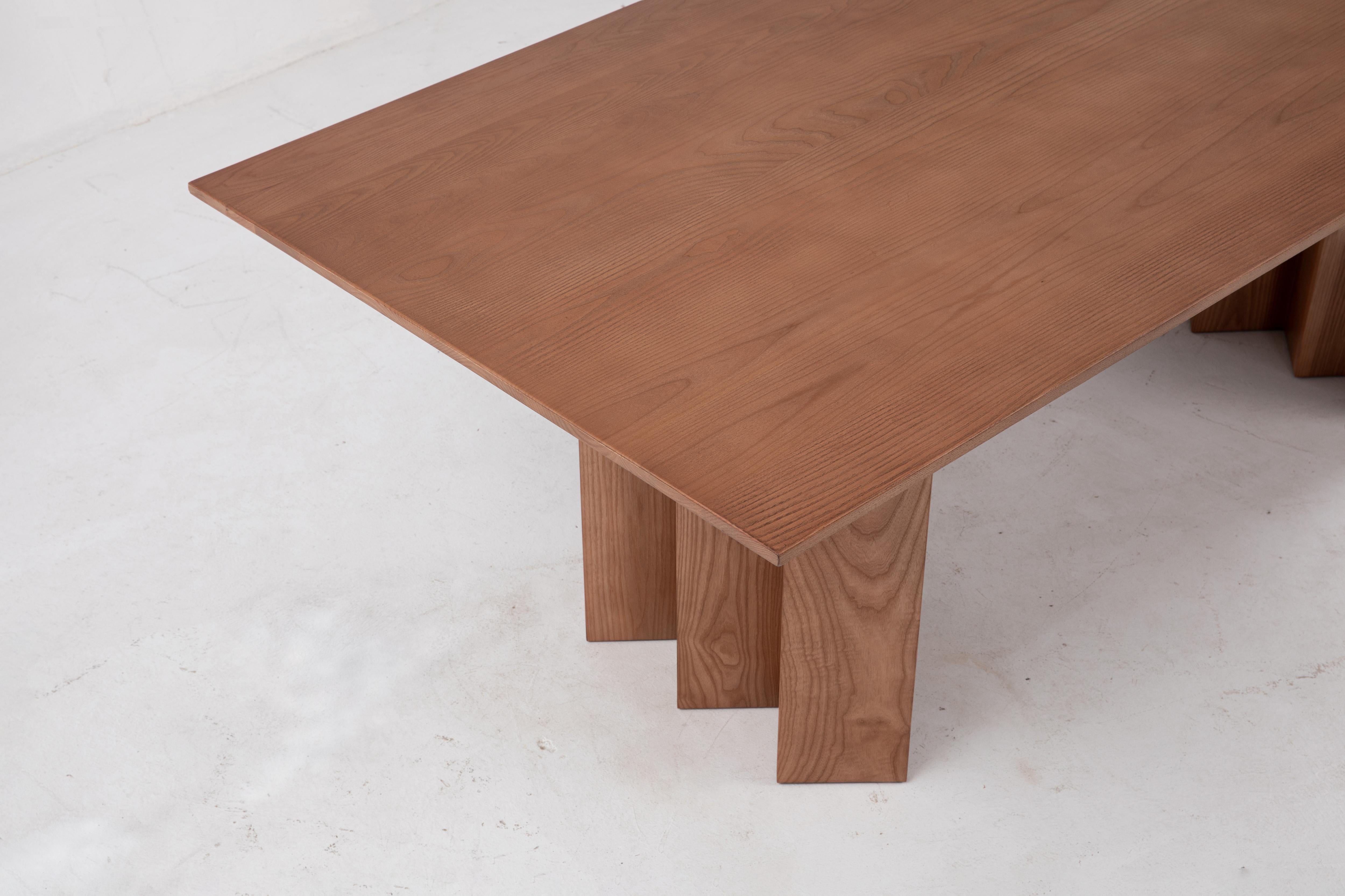 Zafal Esstisch 84, Siena, minimalistischer Esstisch aus Holz (Chinesisch) im Angebot