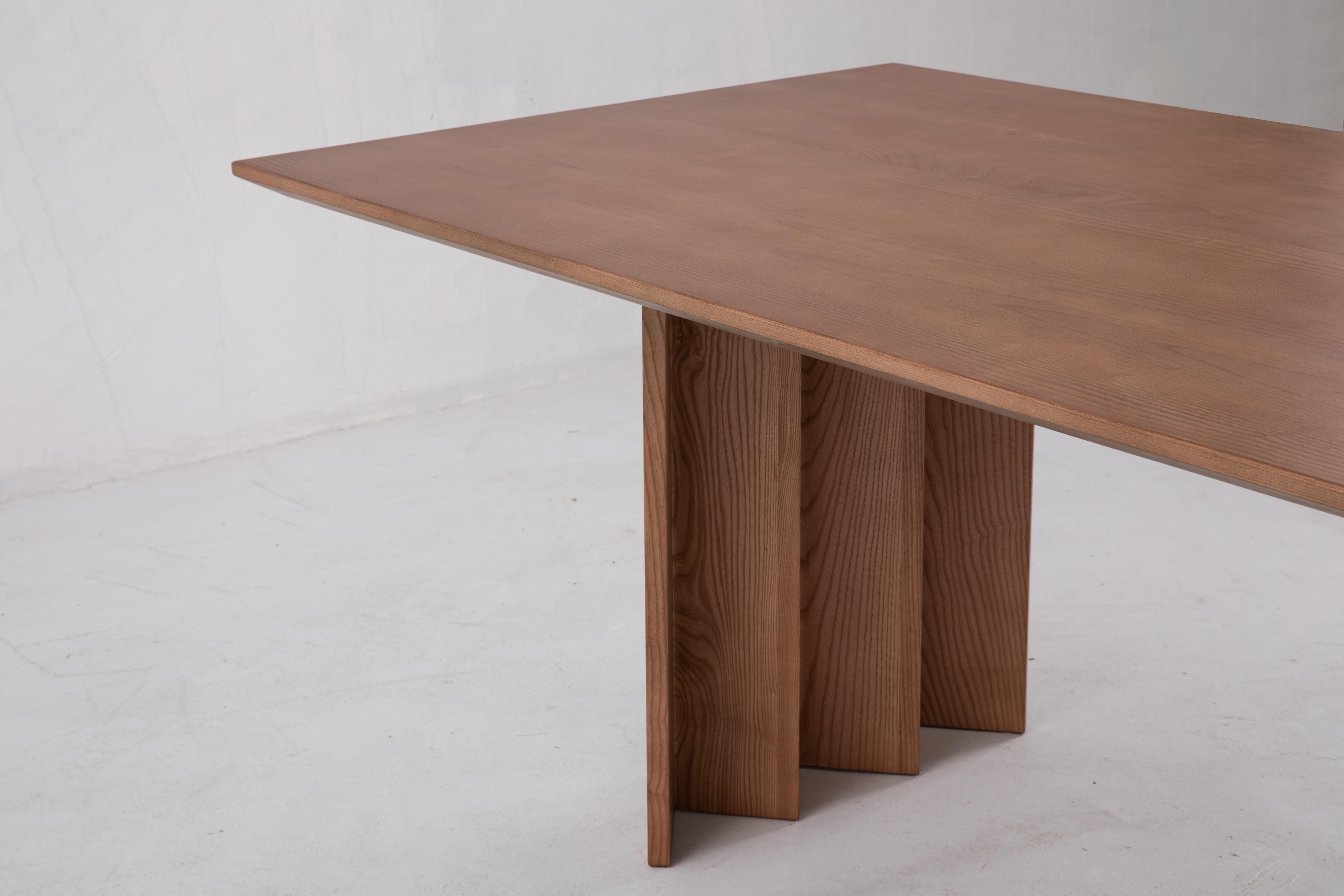 Zafal Esstisch 84, Siena, minimalistischer Esstisch aus Holz im Zustand „Neu“ im Angebot in San Jose, CA