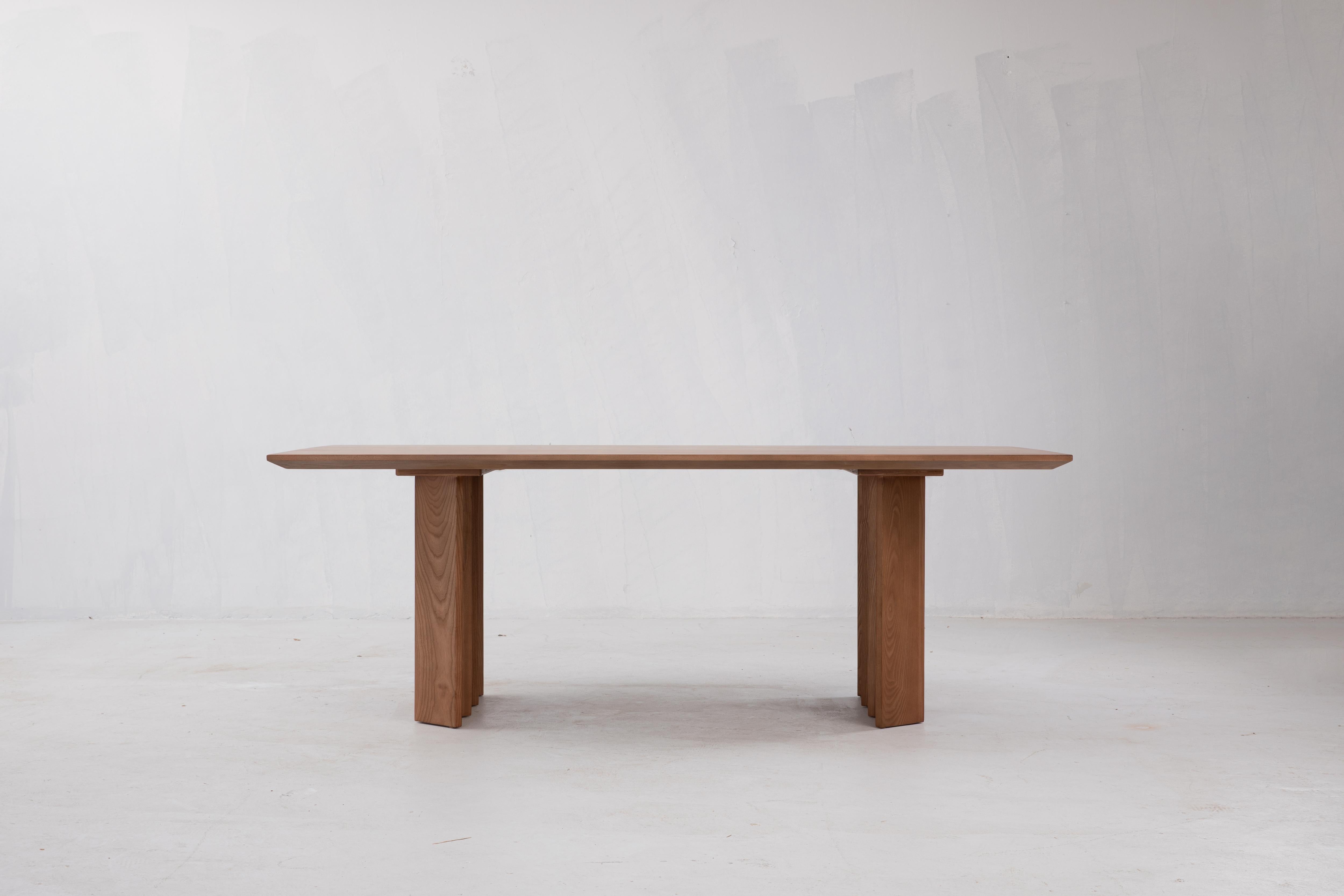 Zafal Esstisch 84, Siena, minimalistischer Esstisch aus Holz (Asche) im Angebot