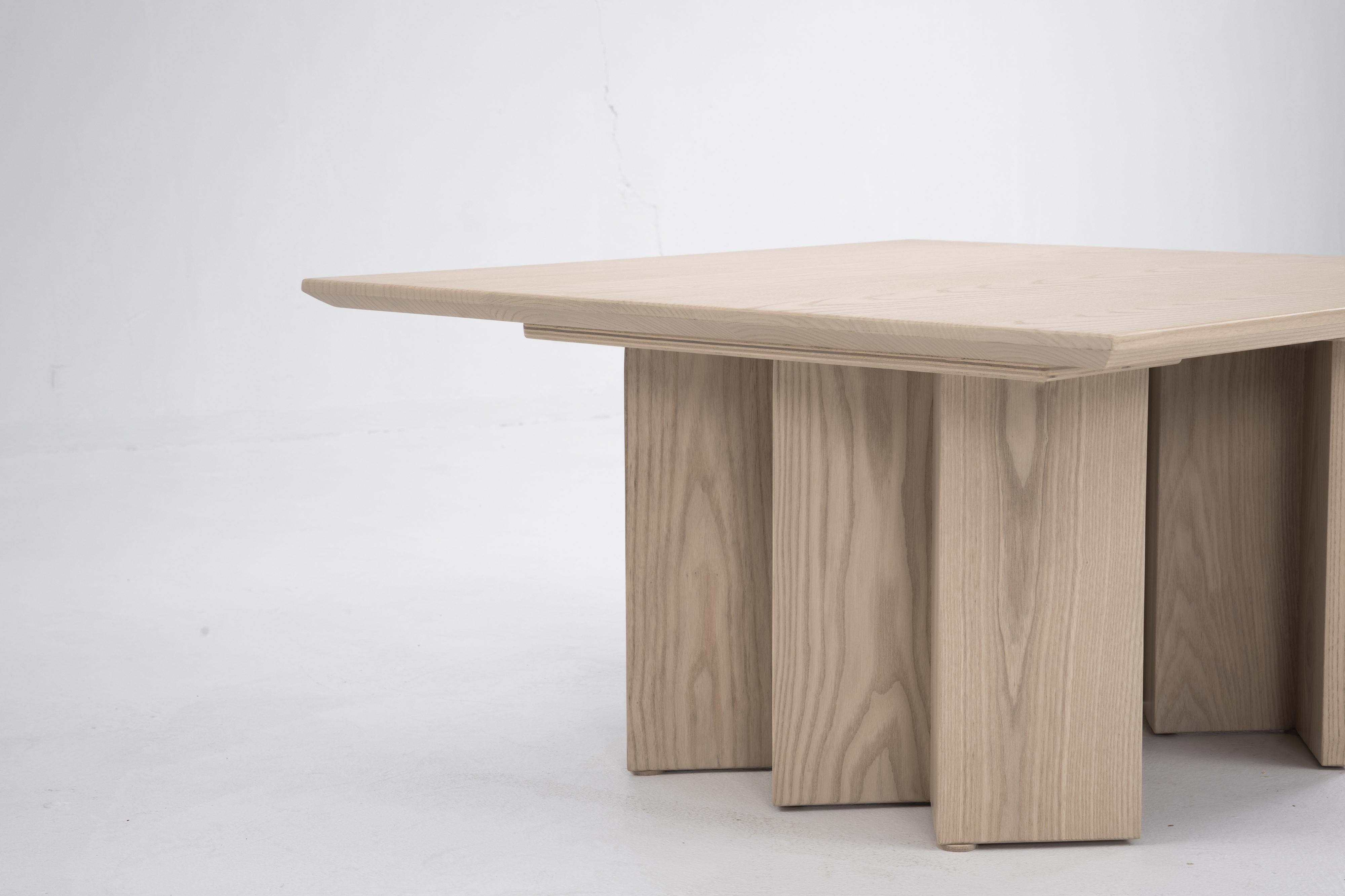 Menuiserie Table basse carrée Zafal couleur chair, table basse carrée minimaliste en vente
