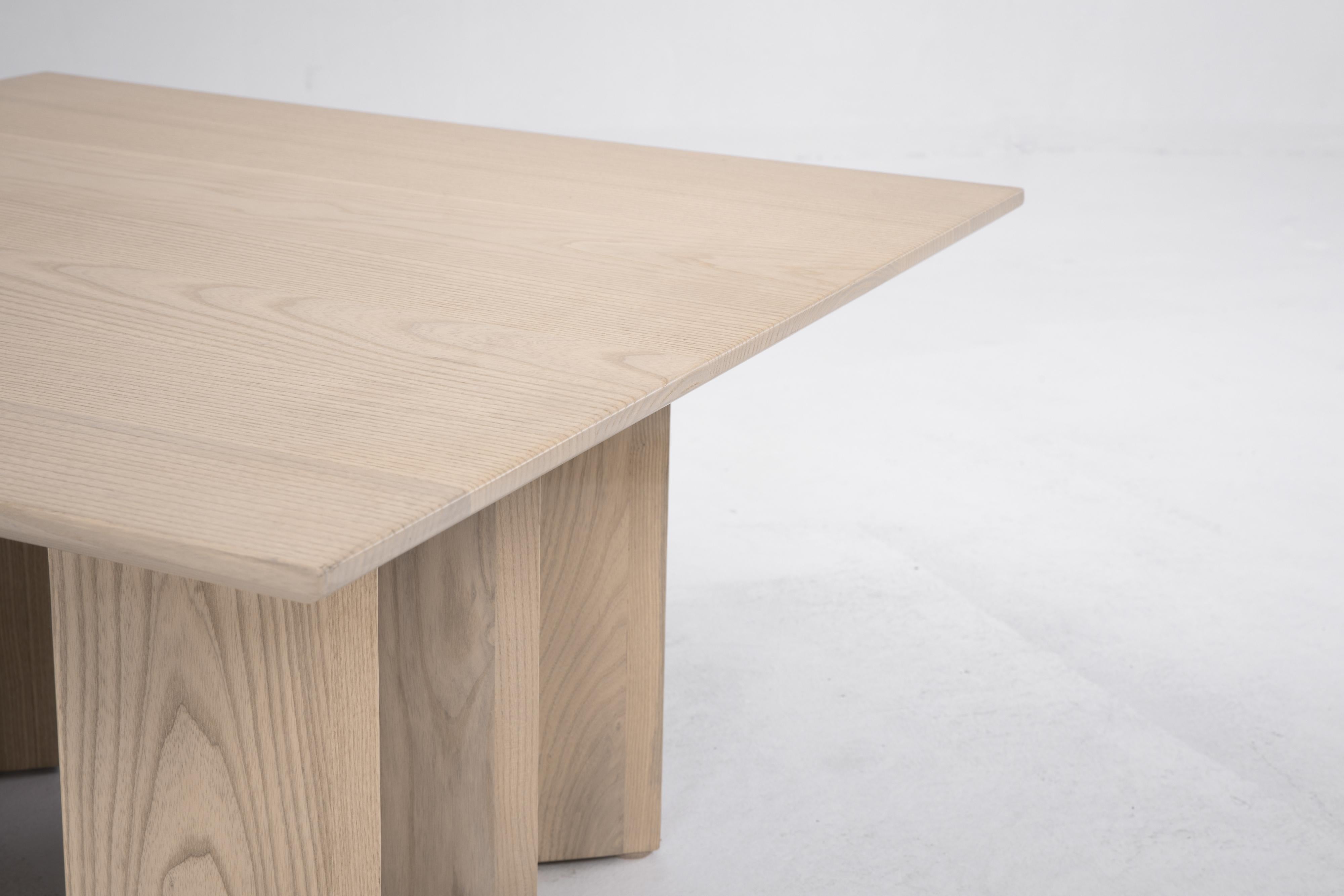 XXIe siècle et contemporain Table basse carrée Zafal couleur chair, table basse carrée minimaliste en vente