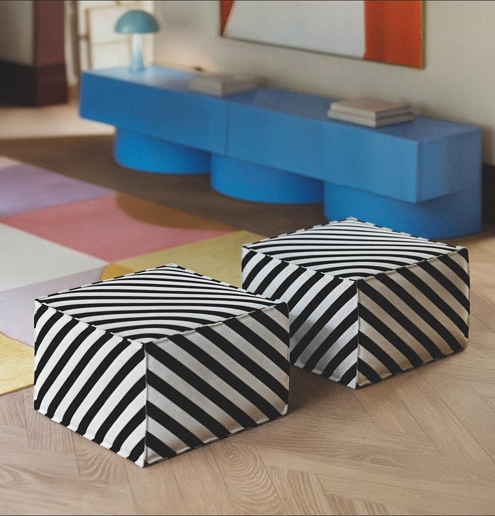 Mid-Century moderno Pouf Zag in velluto a righe di Hermhaus in vendita
