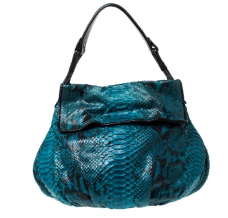 Zagliani Hobo en cuir de python bleu en vente 1