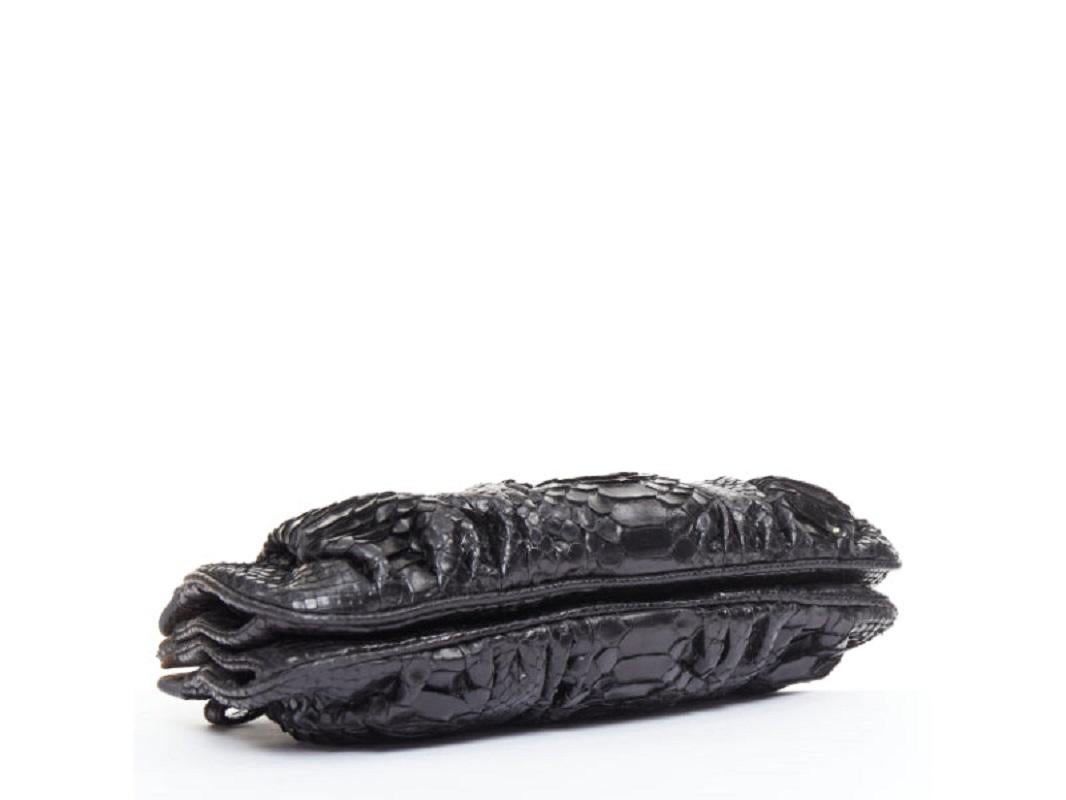 ZAGLIANI glossy black scaled leather framed turnlock evening clutch bag im Angebot 1