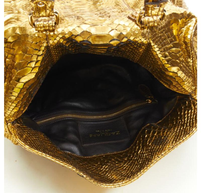 ZAGLIANI bolso duffel boston de cuero escamado dorado metalizado con asa superior en venta 4