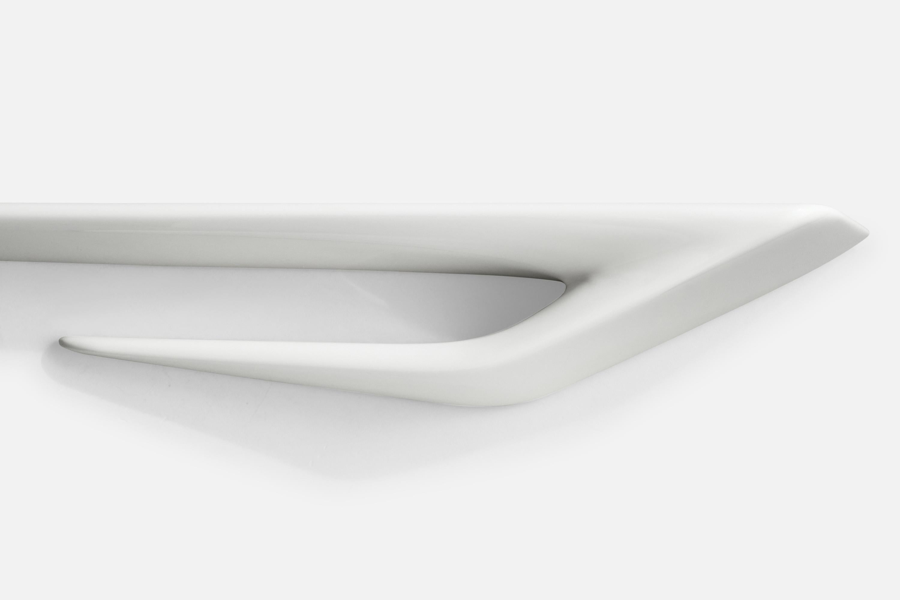 Contemporary Zaha Hadid, Console Table, Polyester Resin, United Kingdom, 2006 For Sale